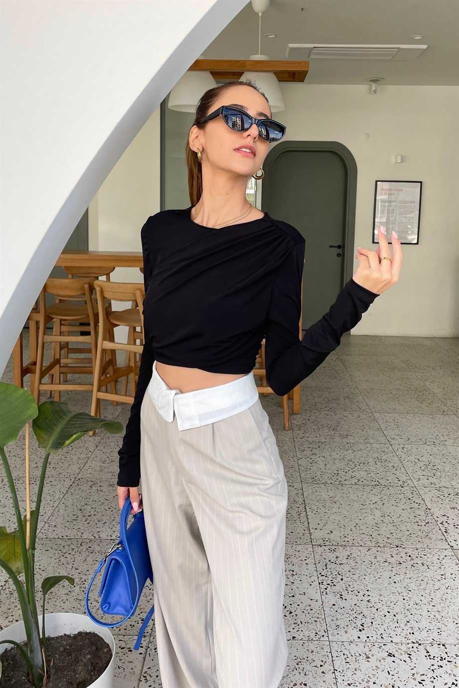 Siyah Degaje Crop Bluz - Kadın Bluz Modelleri - Nazliye.com | Kadın Başrolde