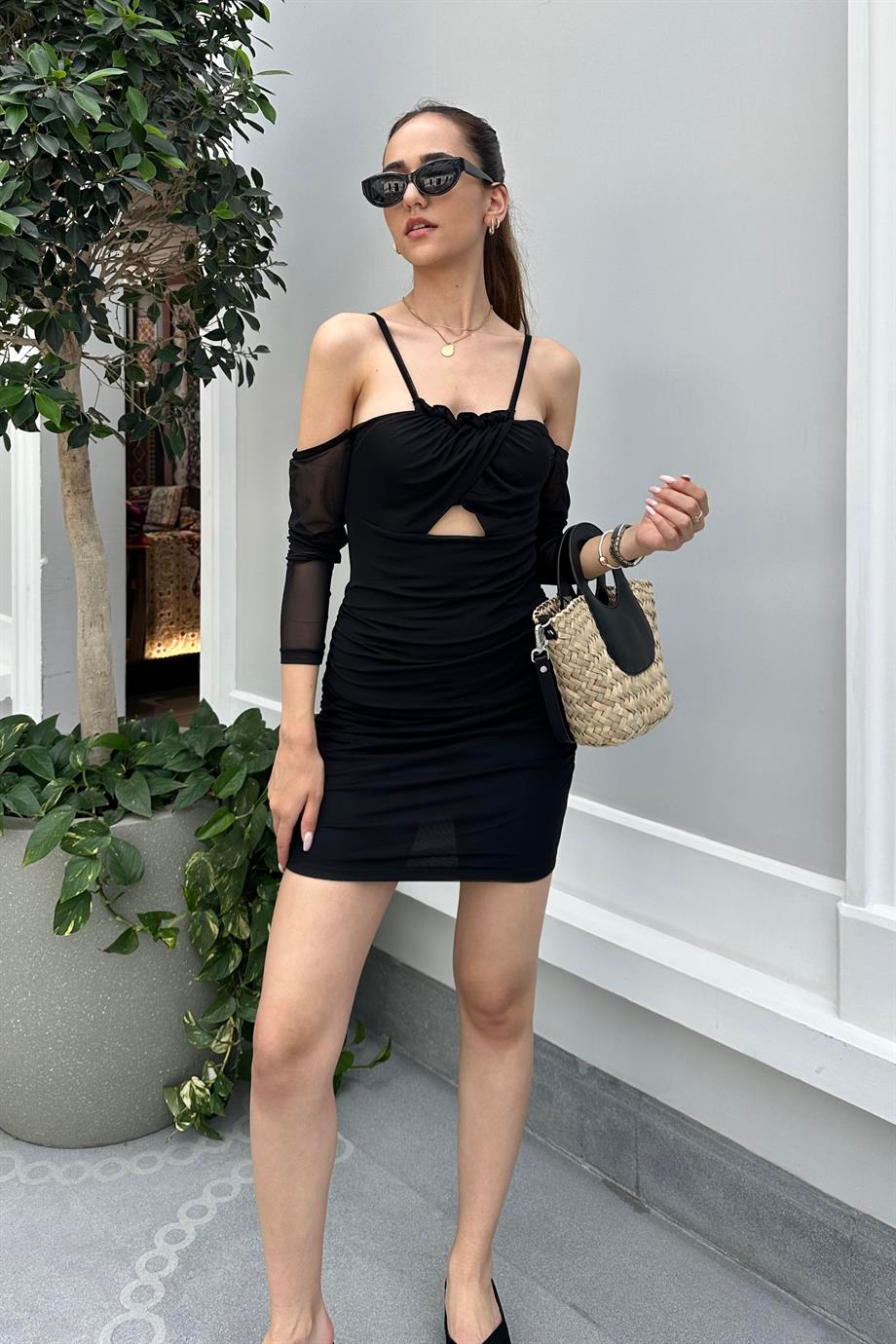 Siyah Dekolte Mini Tül Elbise - Kadın Elbise Modelleri - Nazliye Moda | Kadın Giyim Modası