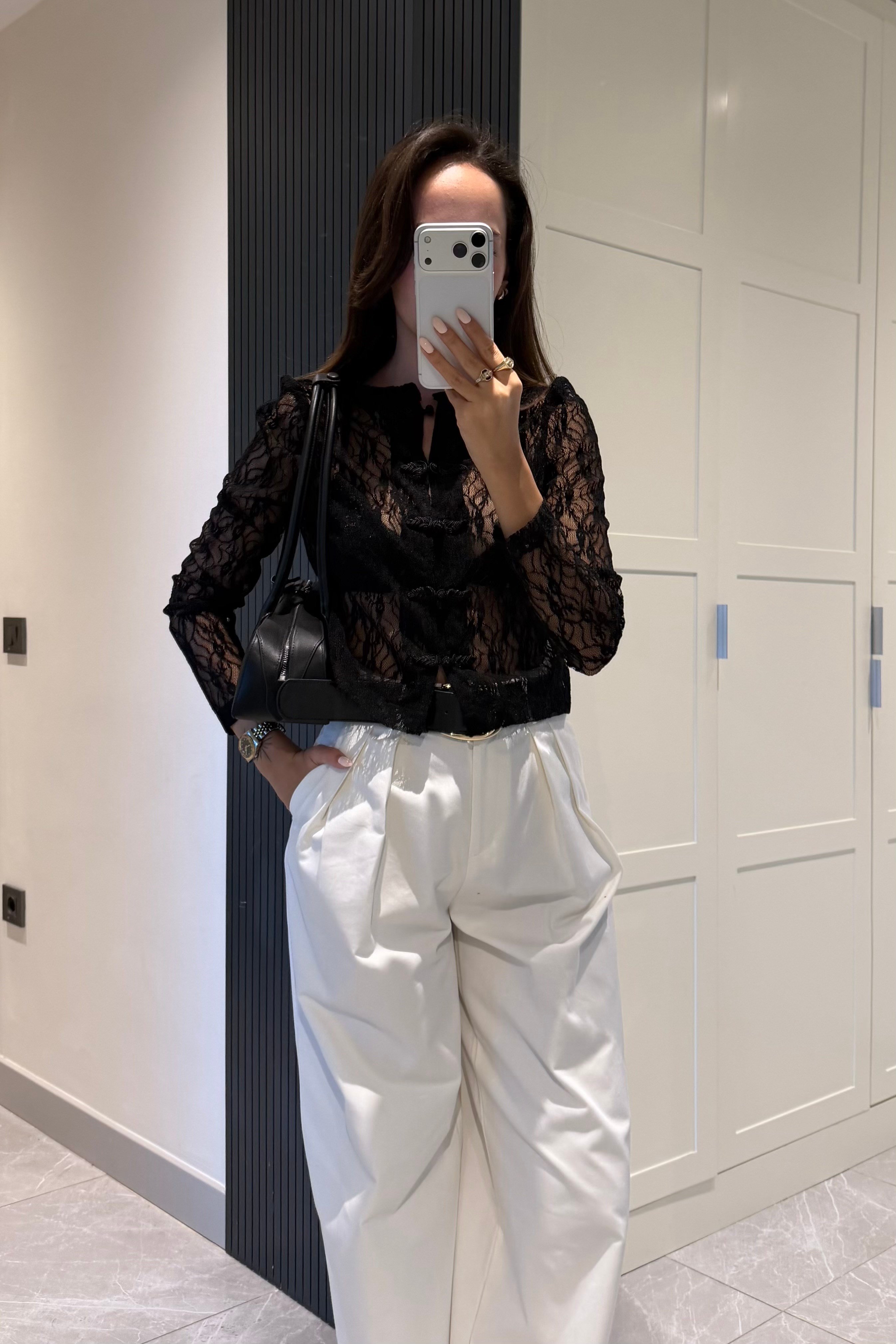 Siyah Düğmeli Dantel Bluz - Kadın Blouses Modelleri - Nazliye Moda | Kadın Giyim Modası