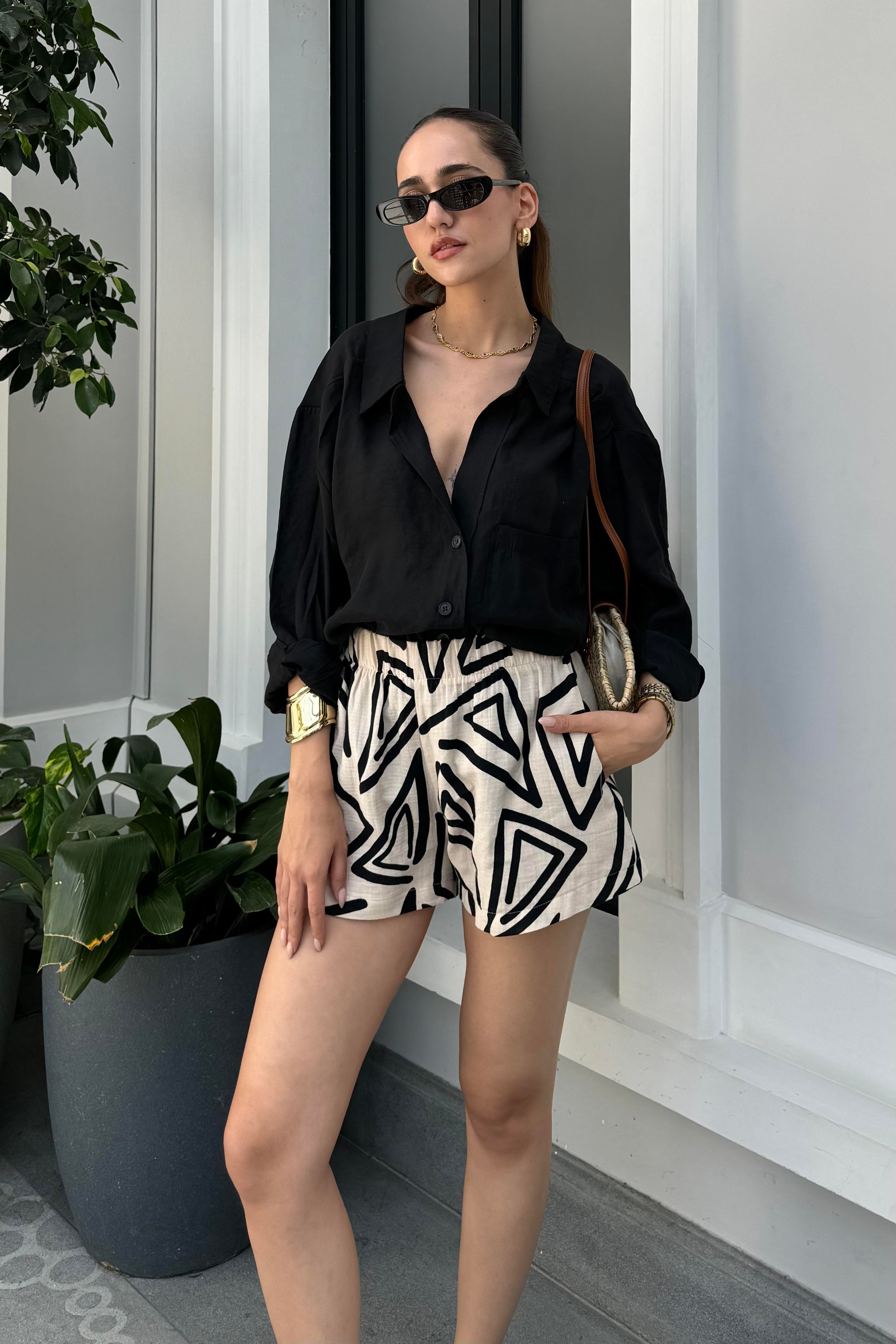 Siyah Düşük Omuz Oversize Gömlek - Kadın Gömlek Modelleri - Nazliye Moda - Kadın Giyim Modası