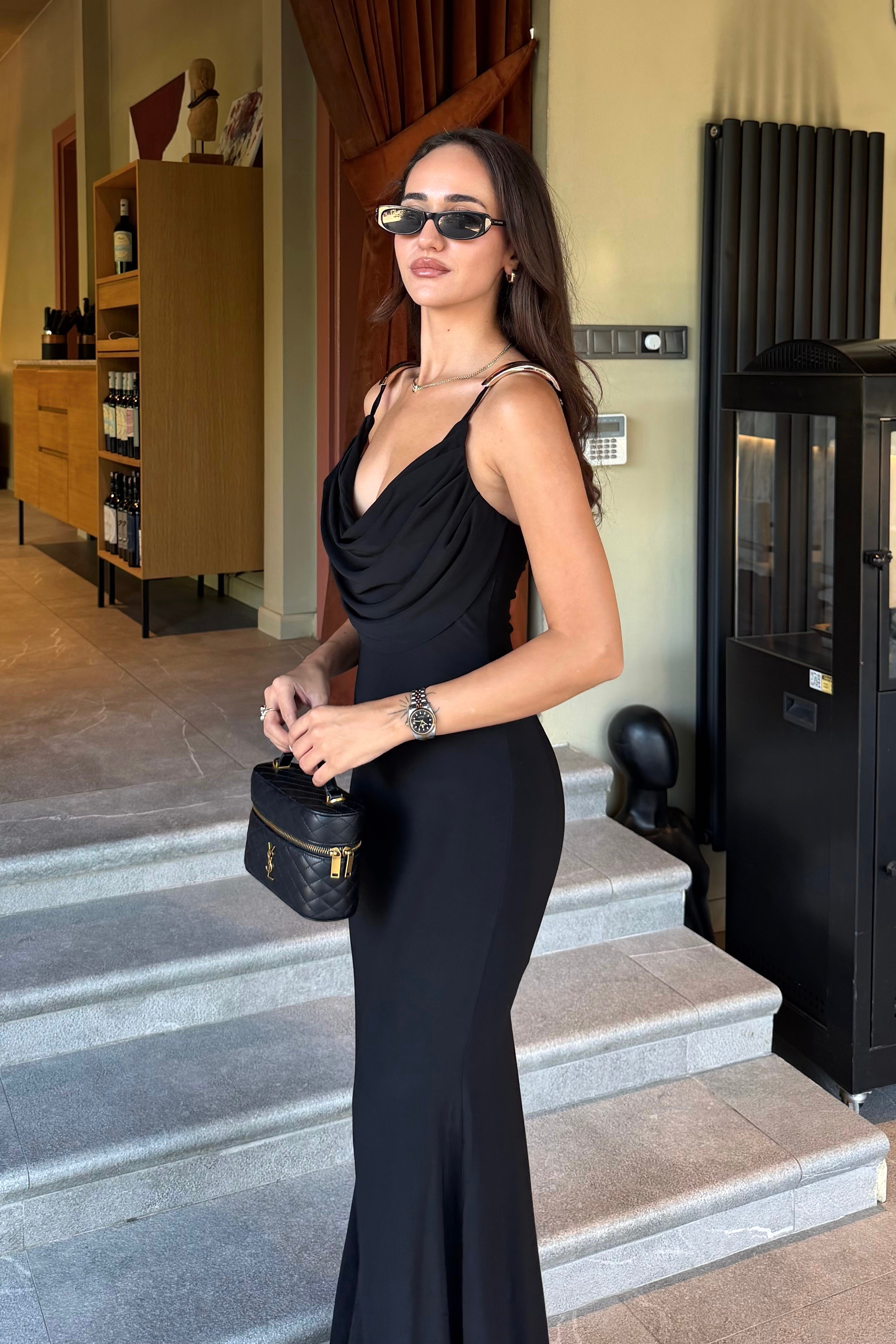 Siyah Gold Aksessuar Detaylı Askılı Uzun Elbise - Kadın Elbise Modelleri - Nazliye Moda | Kadın Giyim Modası