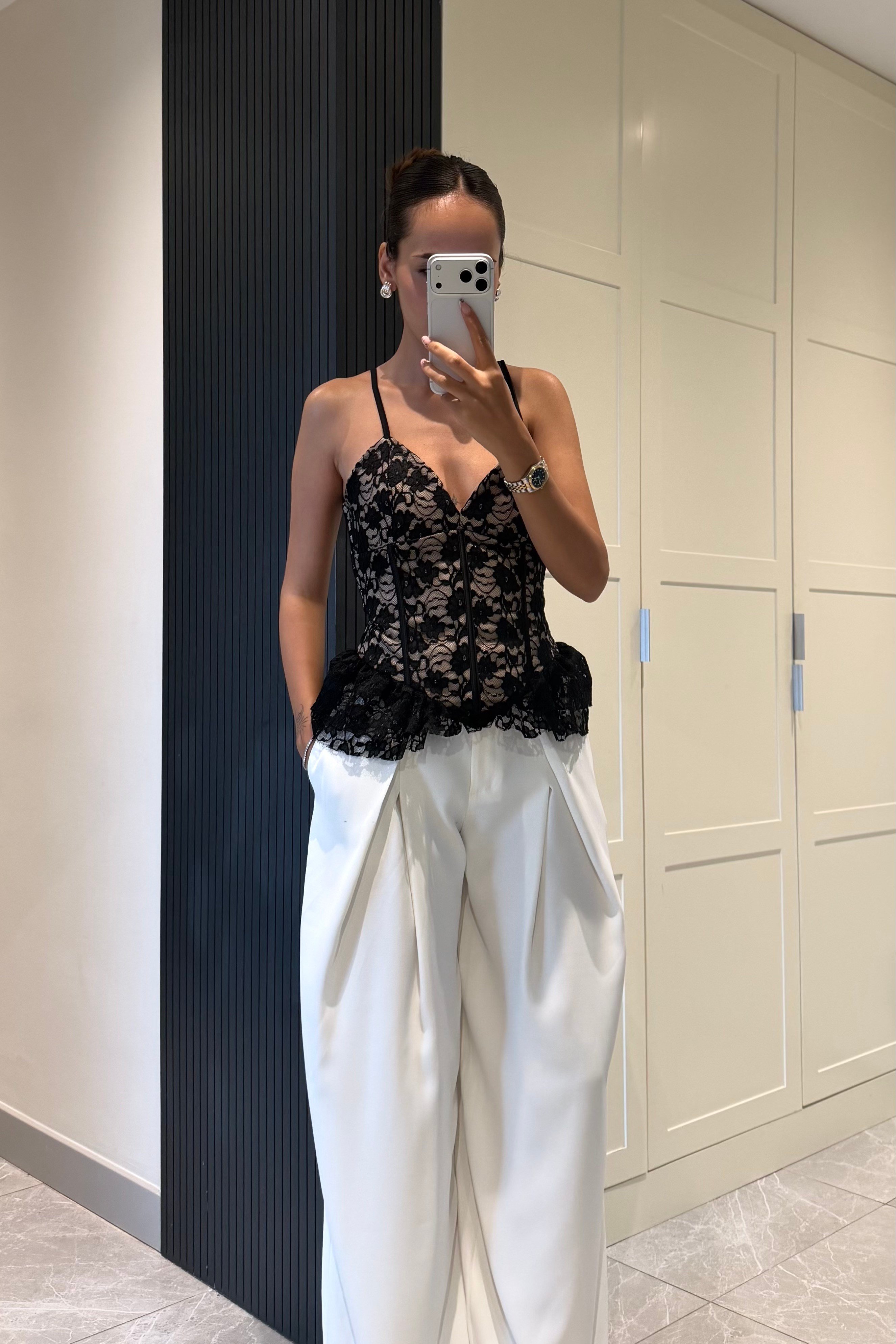 Siyah İp Askı Dantel Bluz - Kadın Bluz Modelleri - Nazliye Moda | Kadın Giyim Modası