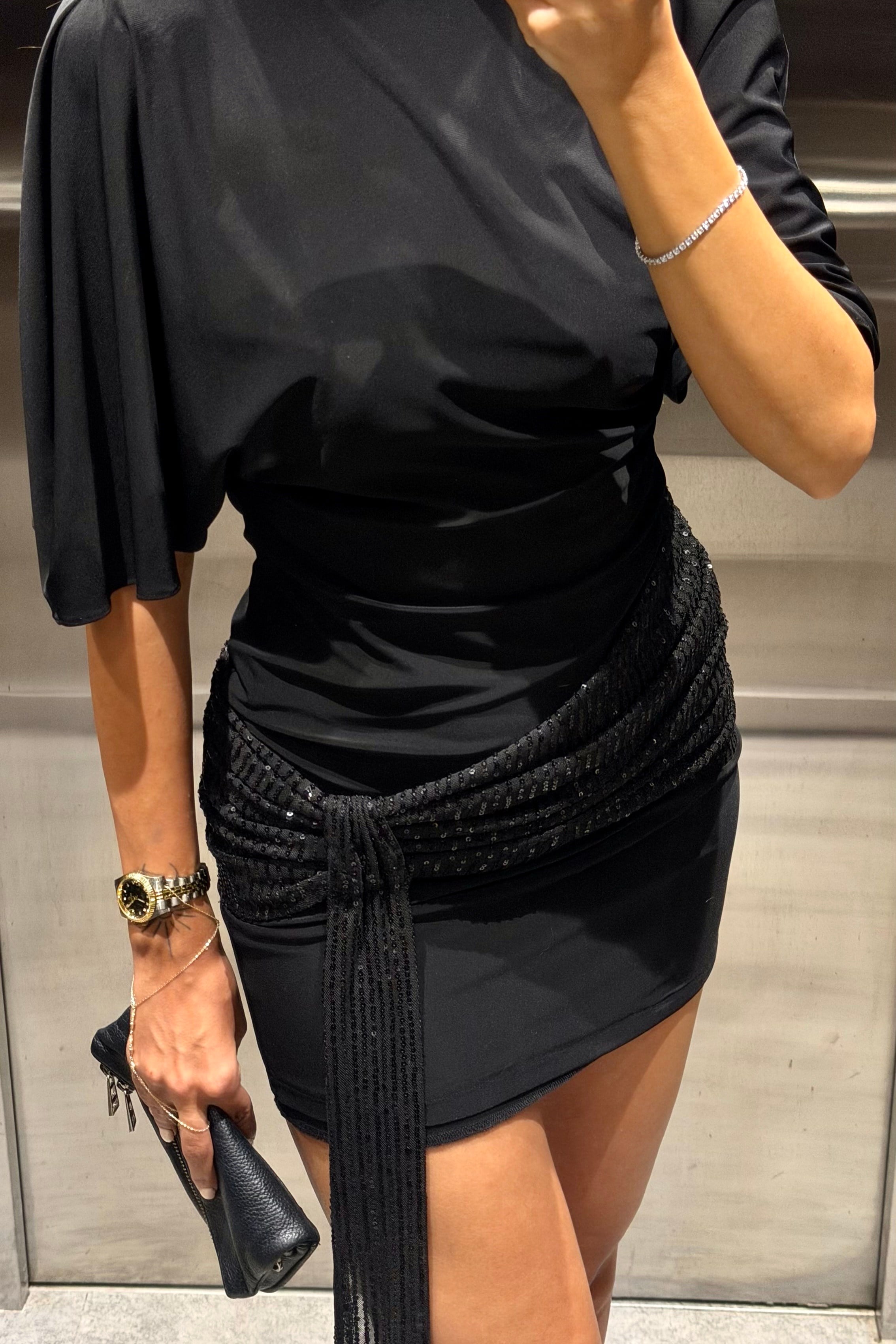 Siyah Kontrast Pullu Mini Elbise - Kadın Dresses Modelleri - Nazliye Moda | Kadın Giyim Modası