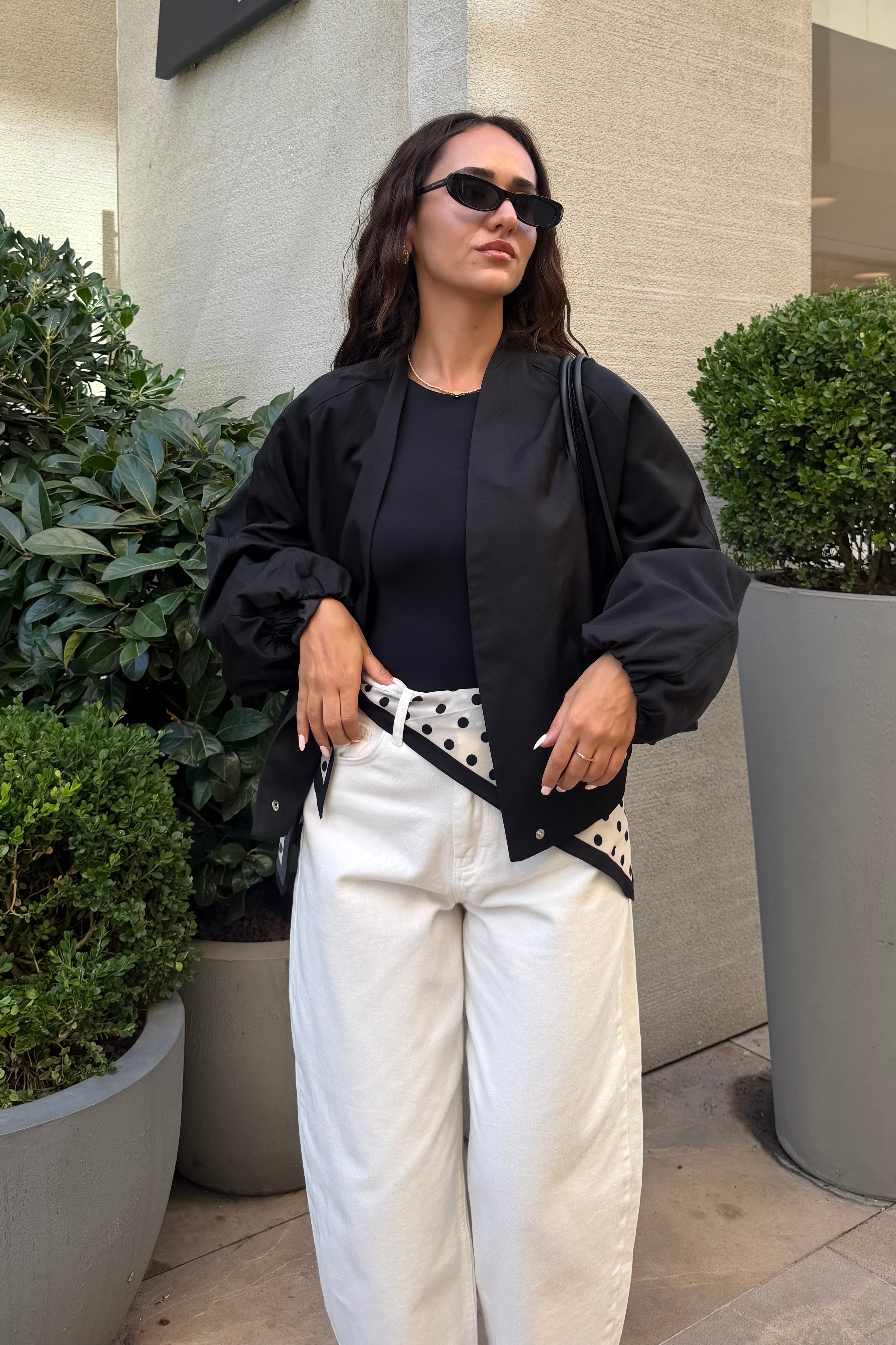 Siyah Kruvaze Yaka Bomber Ceket - Kadın Ceket Modelleri - Nazliye Moda | Kadın Giyim Modası