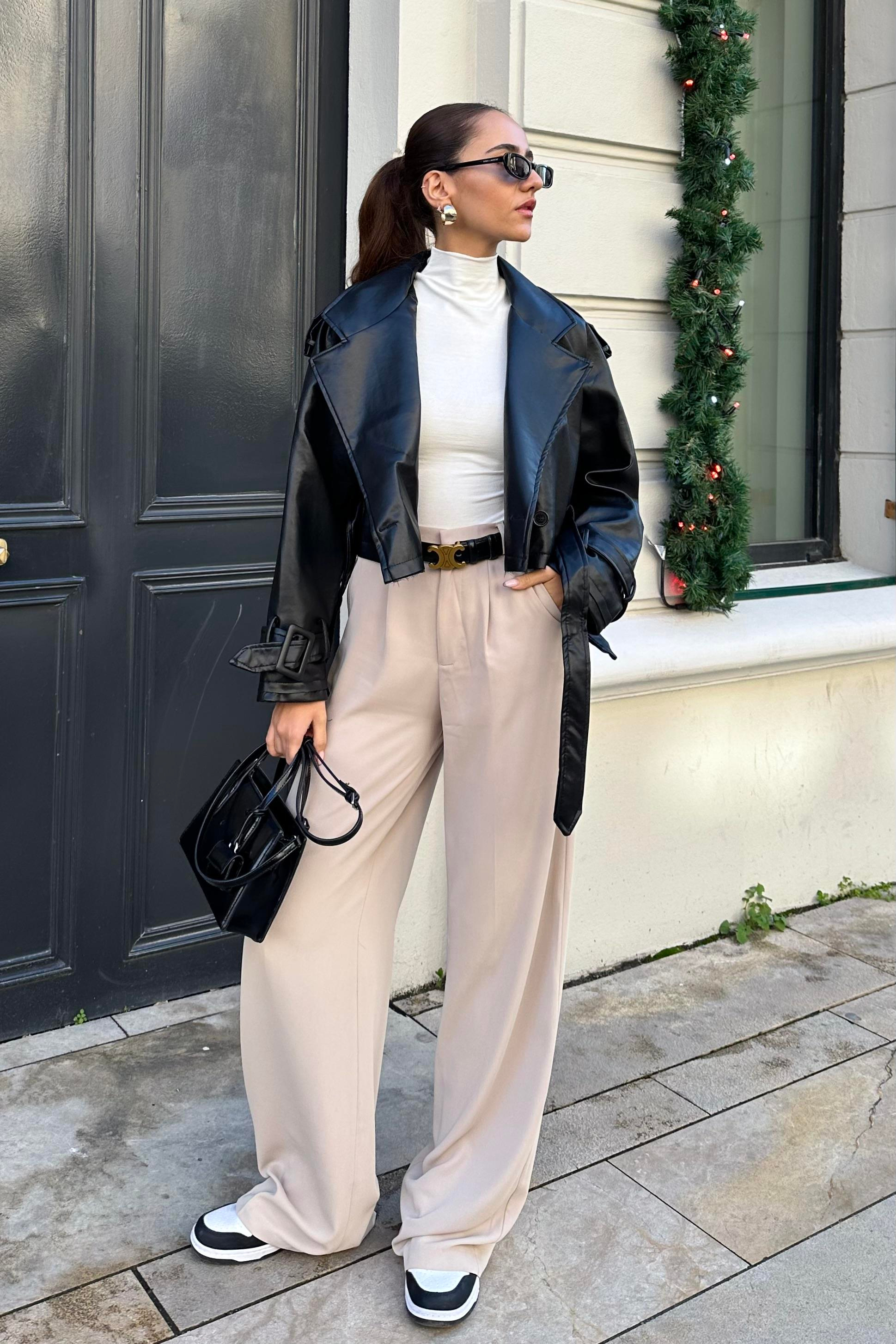 Siyah Nazliye Kısa Deri Trençkot - Kadın Trençkot Modelleri - Nazliye Moda - Kadın Giyim Modası