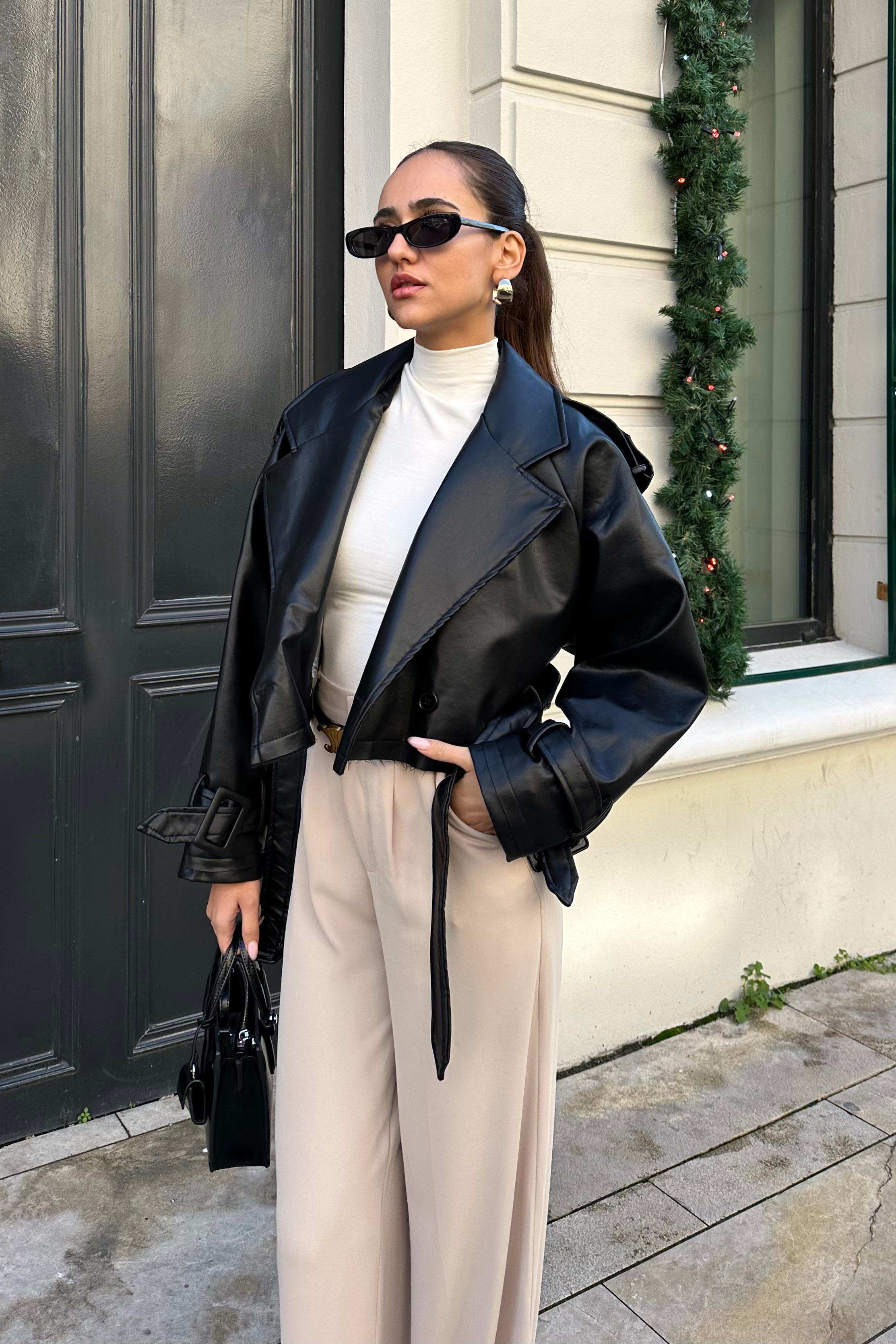 Siyah Nazliye Kısa Deri Trençkot - Kadın Trençkot Modelleri - Nazliye Moda - Kadın Giyim Modası