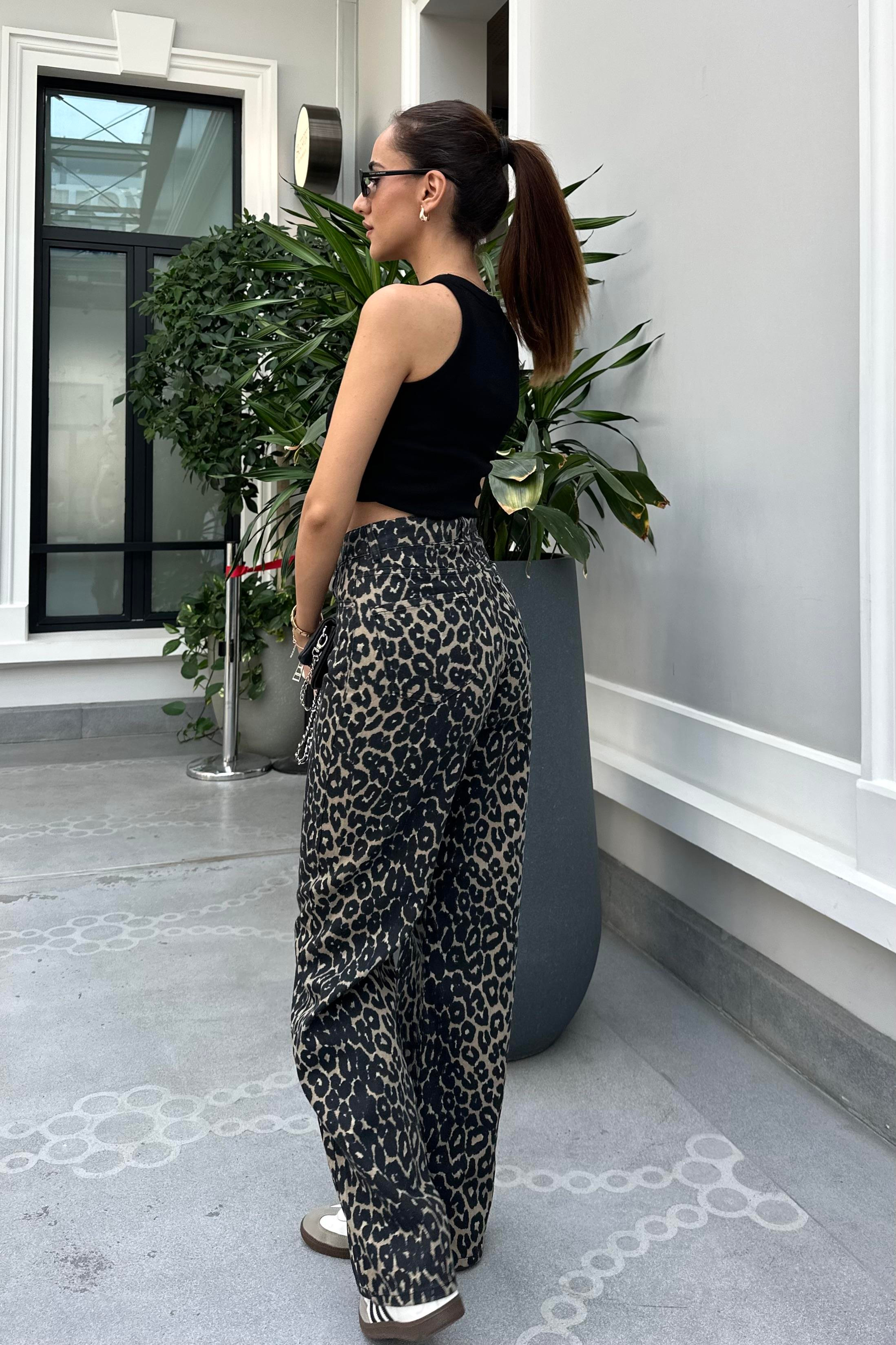 Siyah Taş Baskı Body - Kadın Body & Crop Tops Modelleri - Nazliye Moda | Kadın Giyim Modası