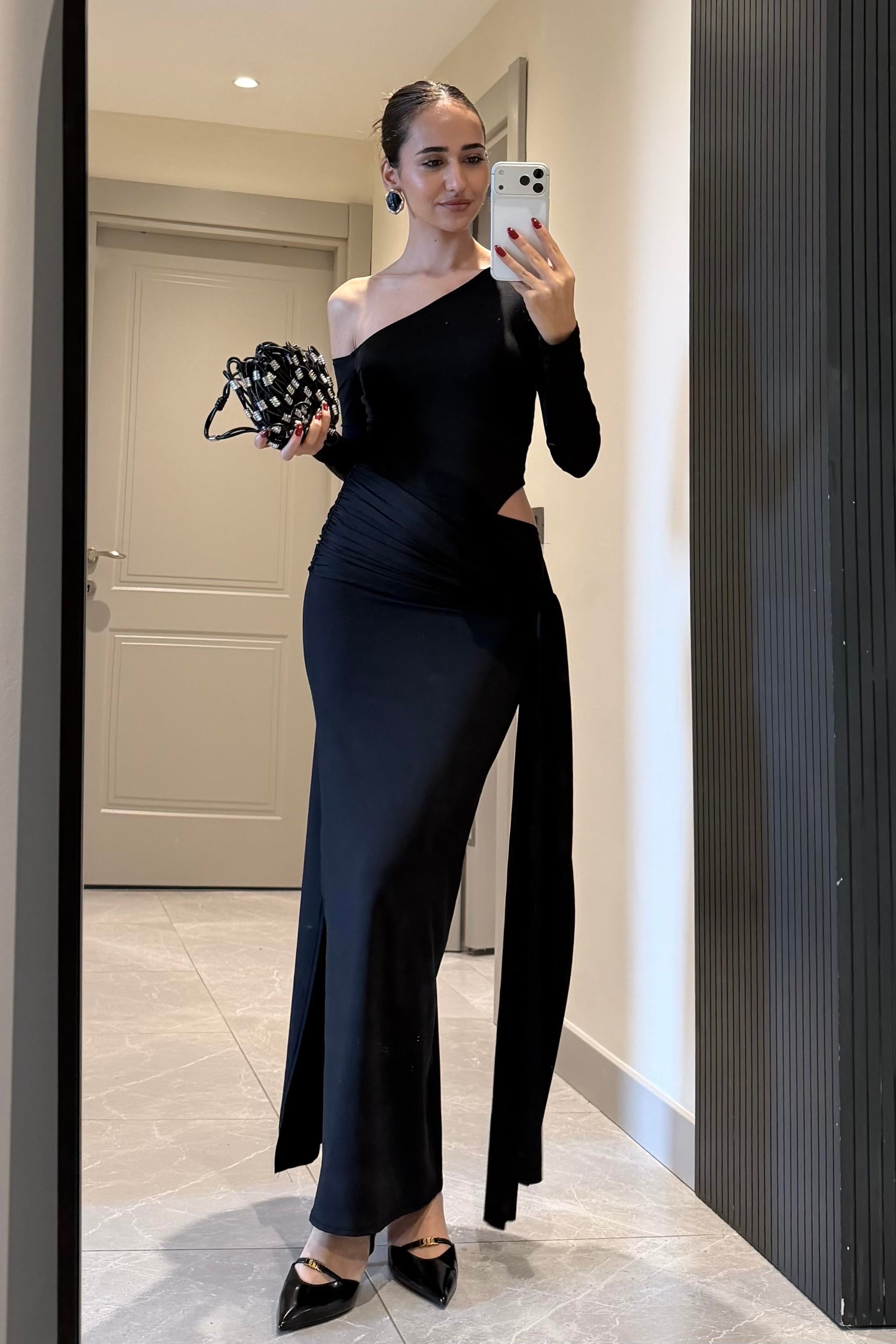 Siyah Yırtmaç Detay Uzun Elbise - Kadın Elbise Modelleri - Nazliye Moda | Kadın Giyim Modası