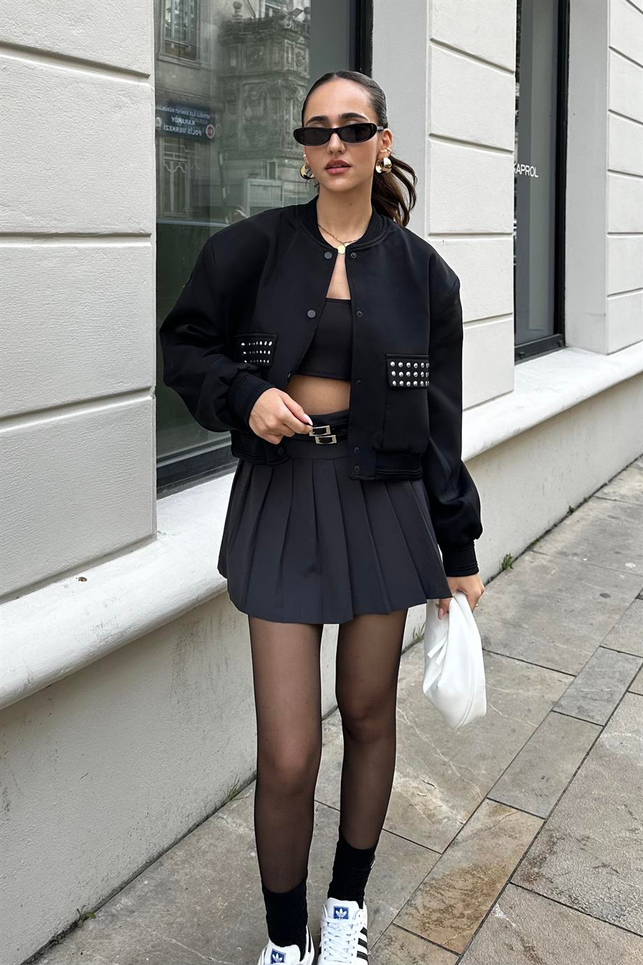 Siyah Zımbalı Bomber Ceket - Kadın Jackets Modelleri - Nazliye Moda - Kadın Giyim Modası