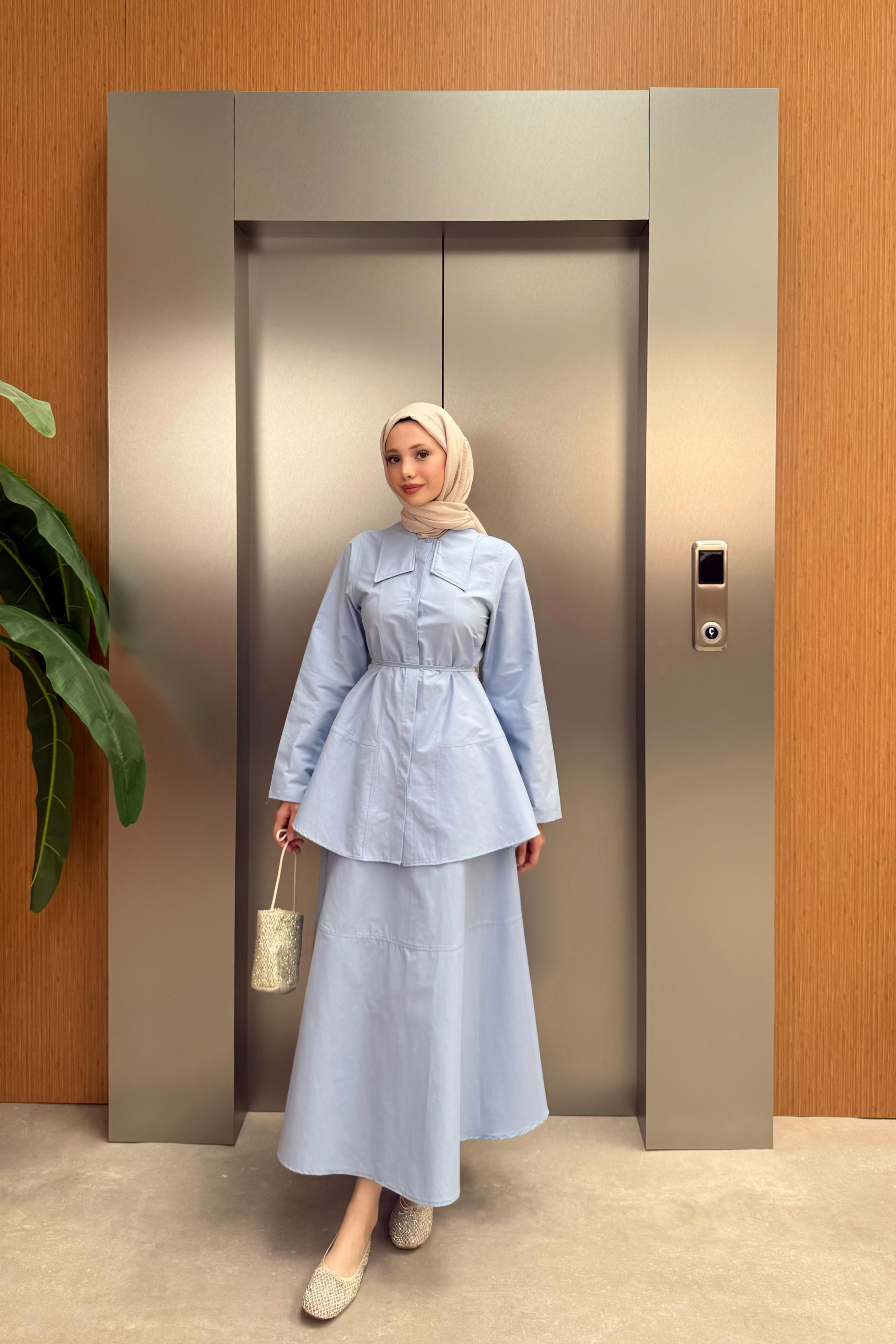 Belden Oturtmalı Etekli Takım - Mavi