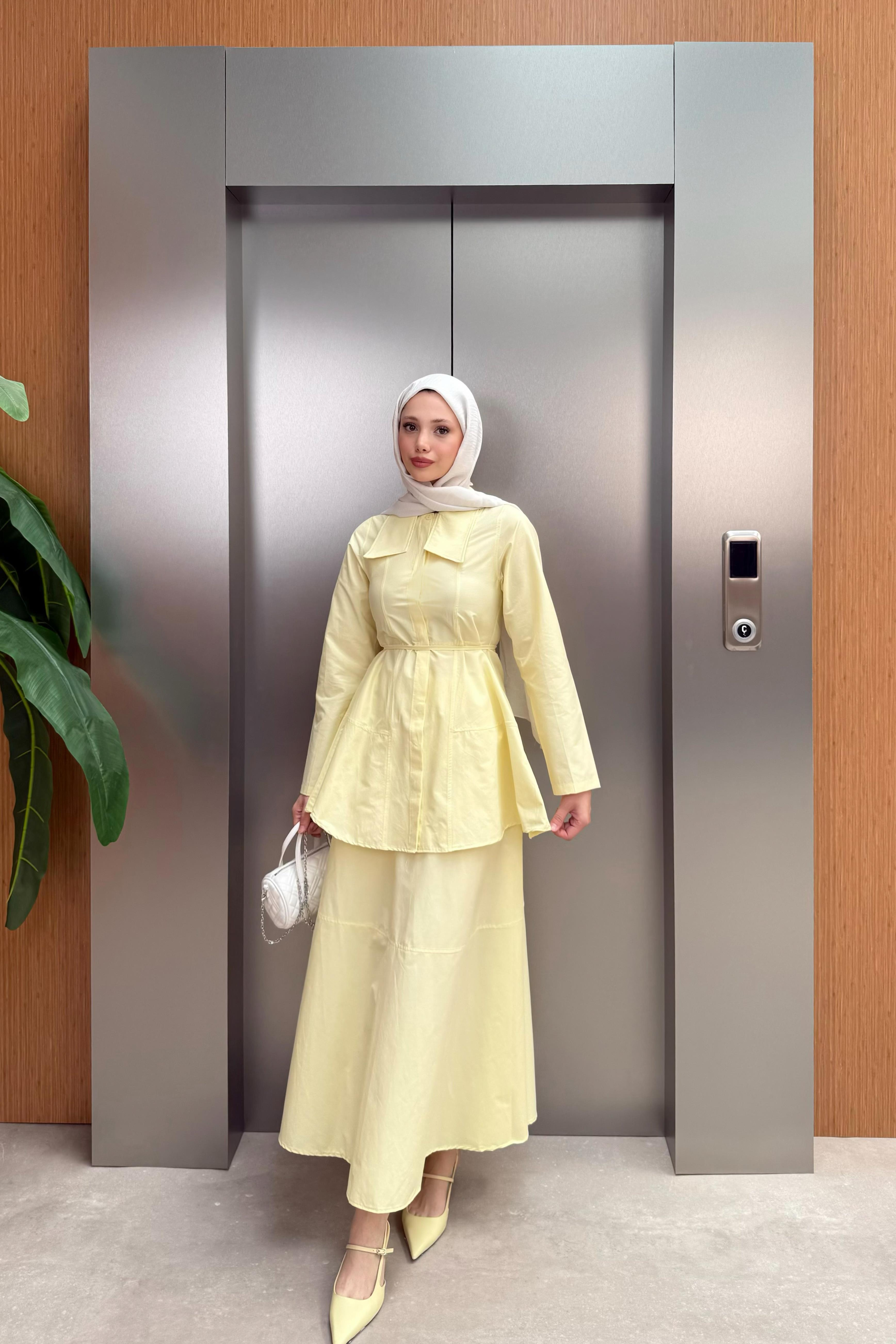 Belden Oturtmalı Etekli Takım - Sarı