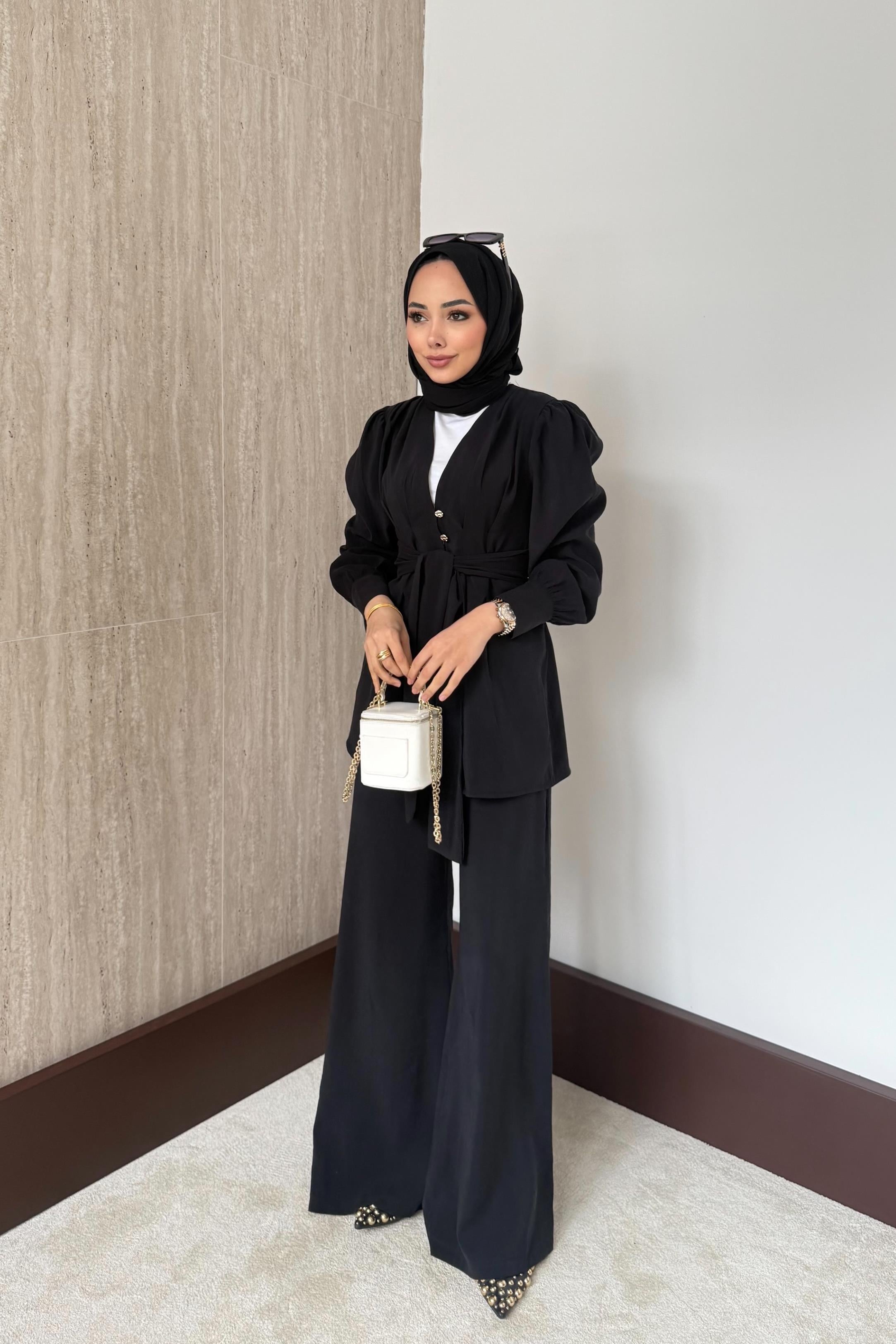 Belden Oturtmalı Model Pantolonlu Takım - Siyah
