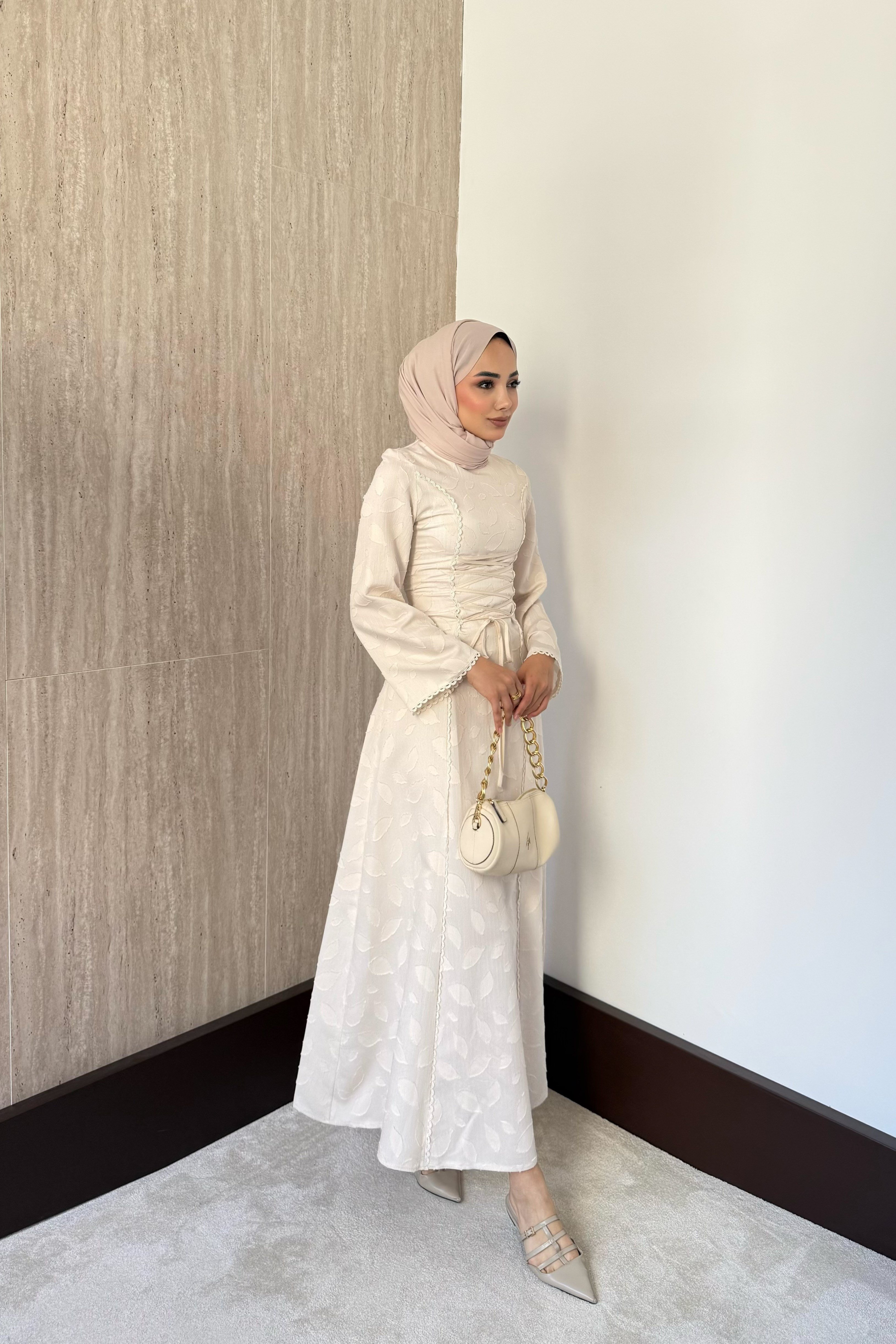 Birit Bağlamalı Dantel Elbise - Bej