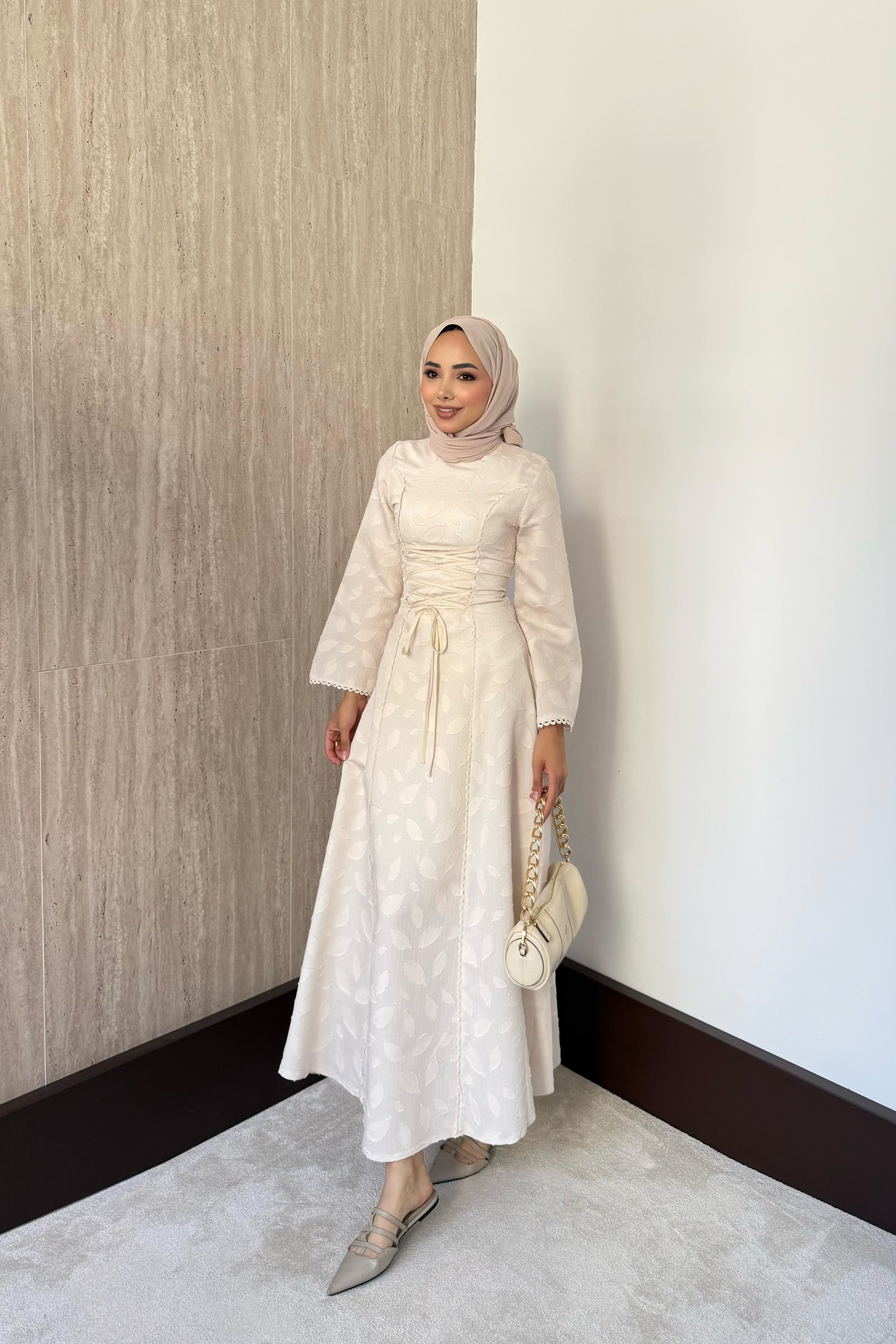 Birit Bağlamalı Dantel Elbise - Bej