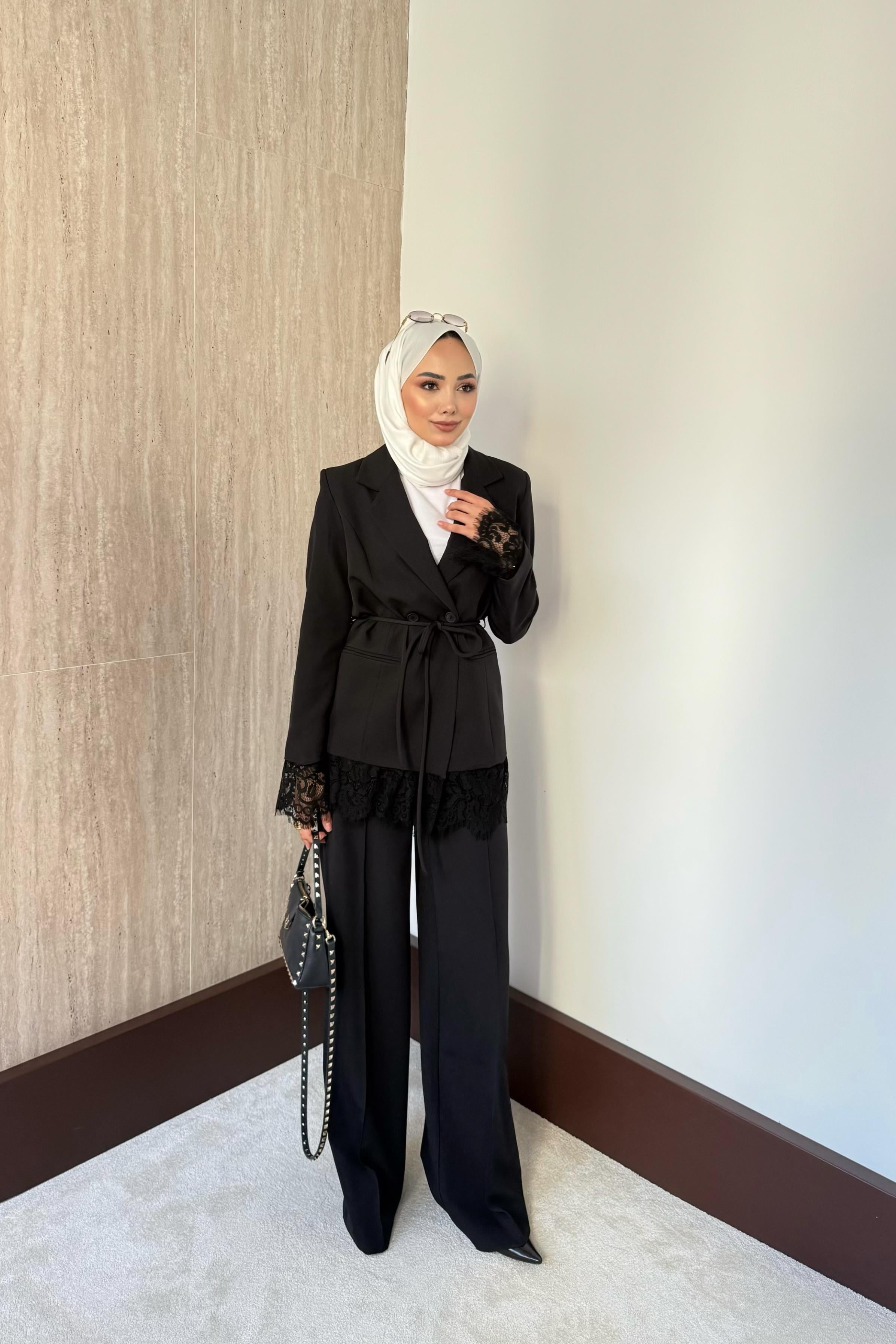 Dantelli Blazer Ceketli Pantolonlu Takım - Siyah