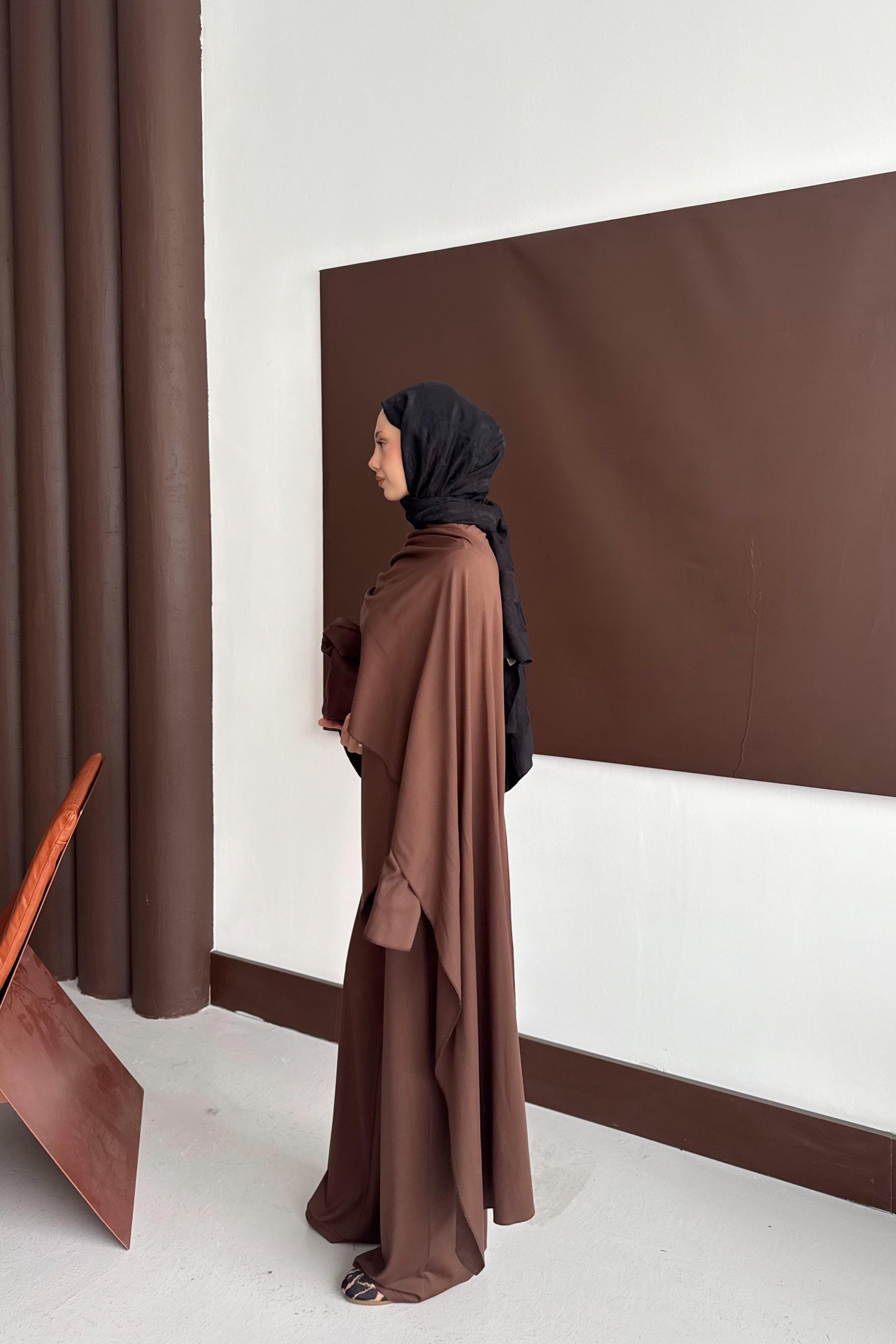 Degaje Yaka Pantolonlu Takım - Kahve