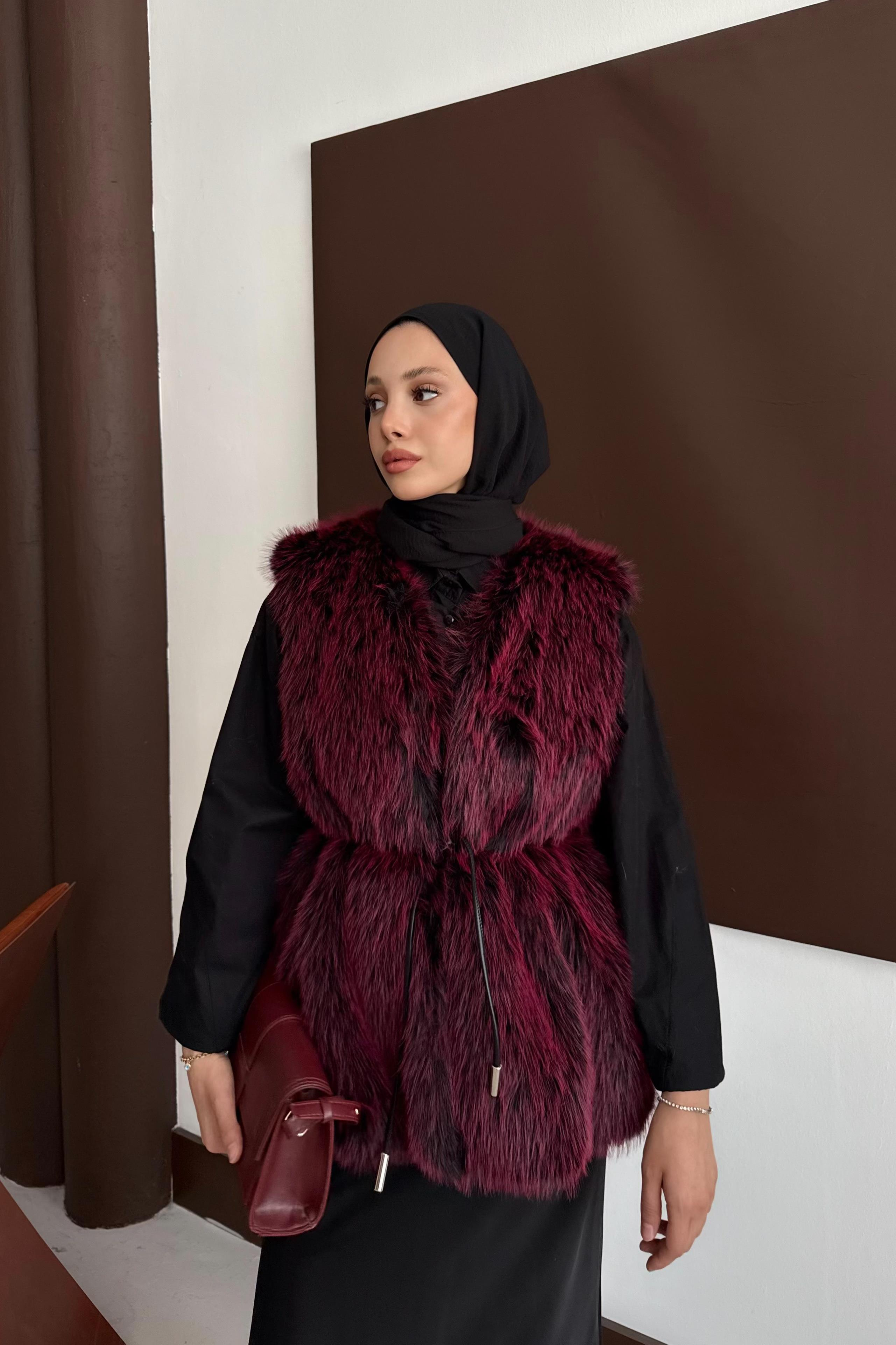 Deri Kemerli Kürk Yelek - Bordo
