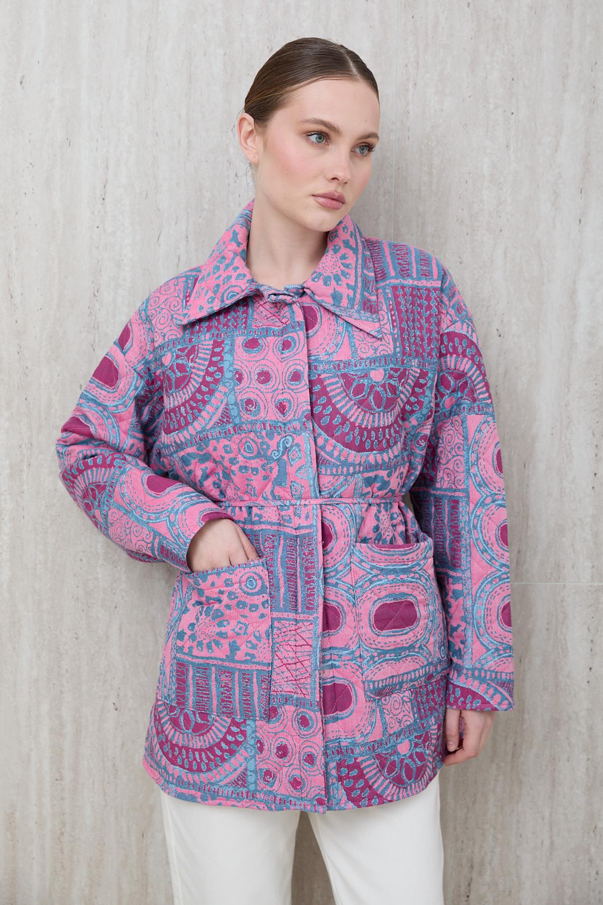 Desenli Kapitone Ceket - Pembe