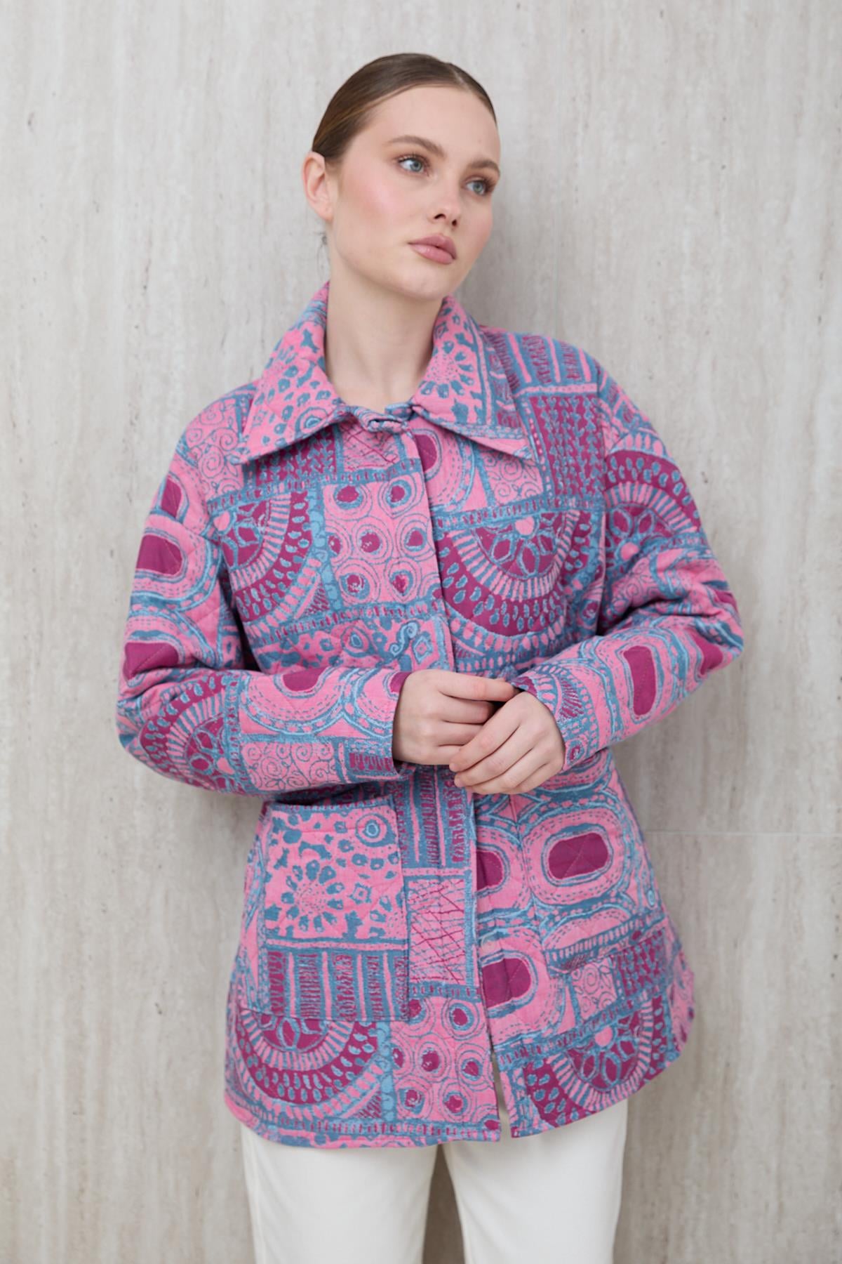 Desenli Kapitone Ceket - Pembe