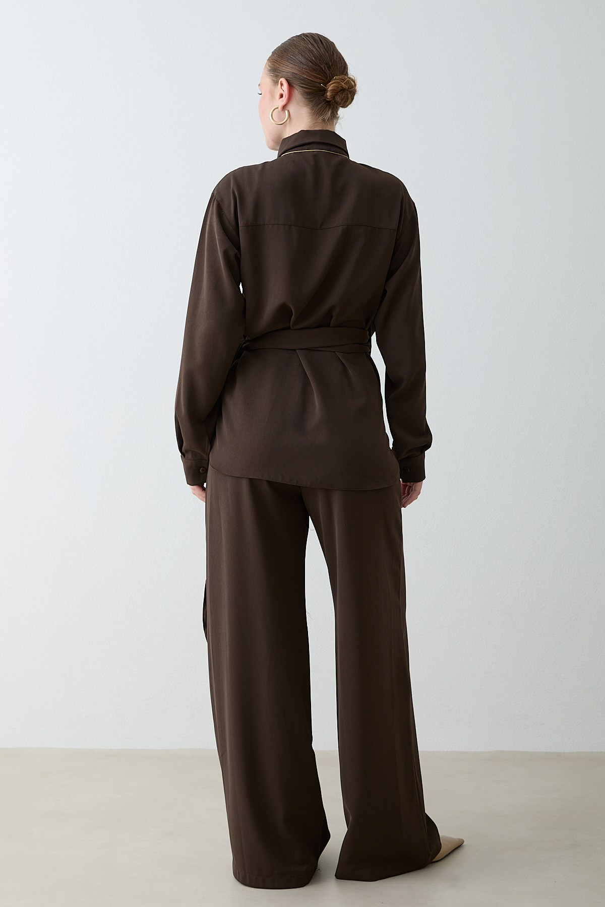 Drape Bağlamalı Pantolonlu Takım - Kahve