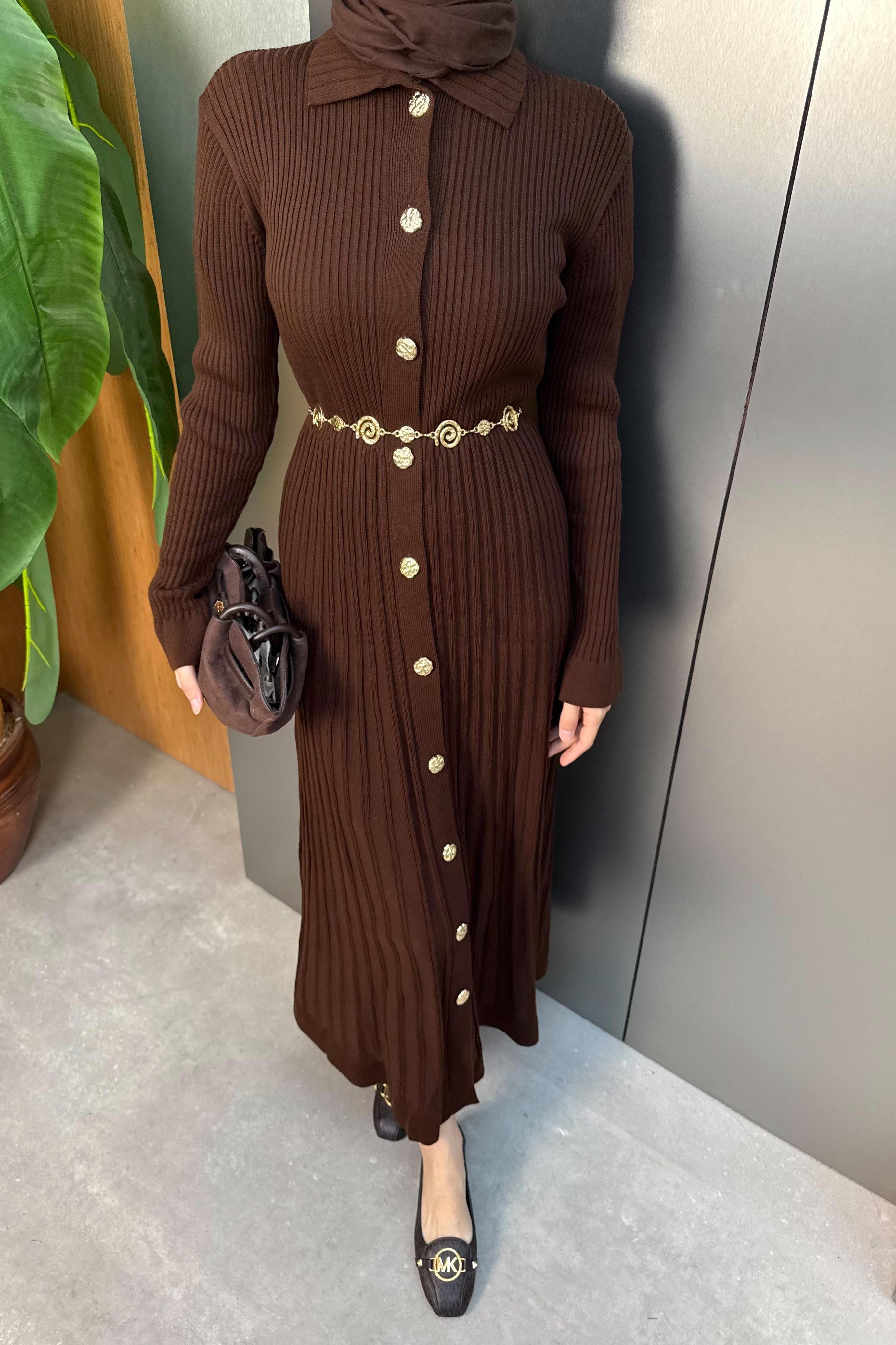 Gold Düğmeli Triko Elbise - Kahve