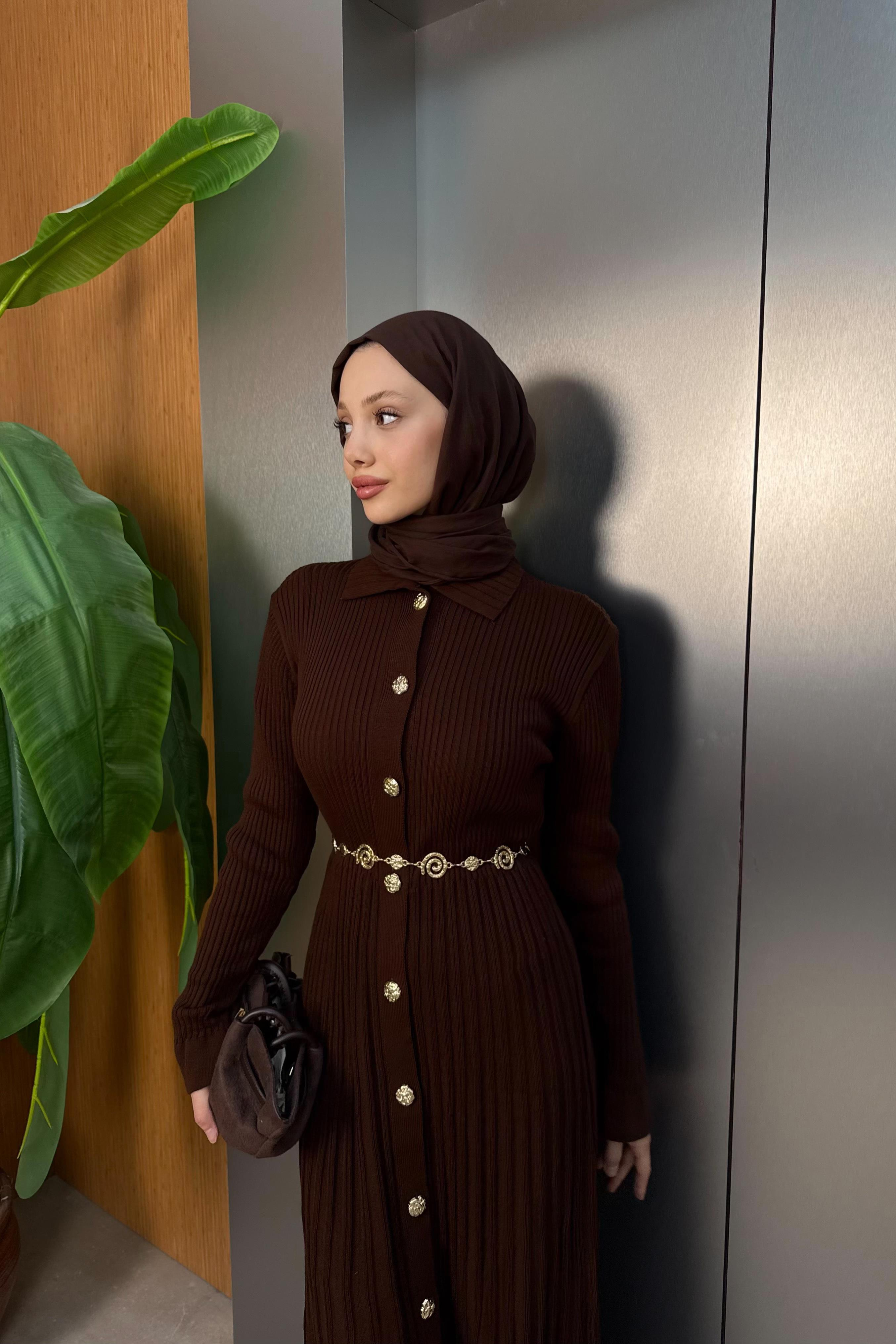 Gold Düğmeli Triko Elbise - Kahve