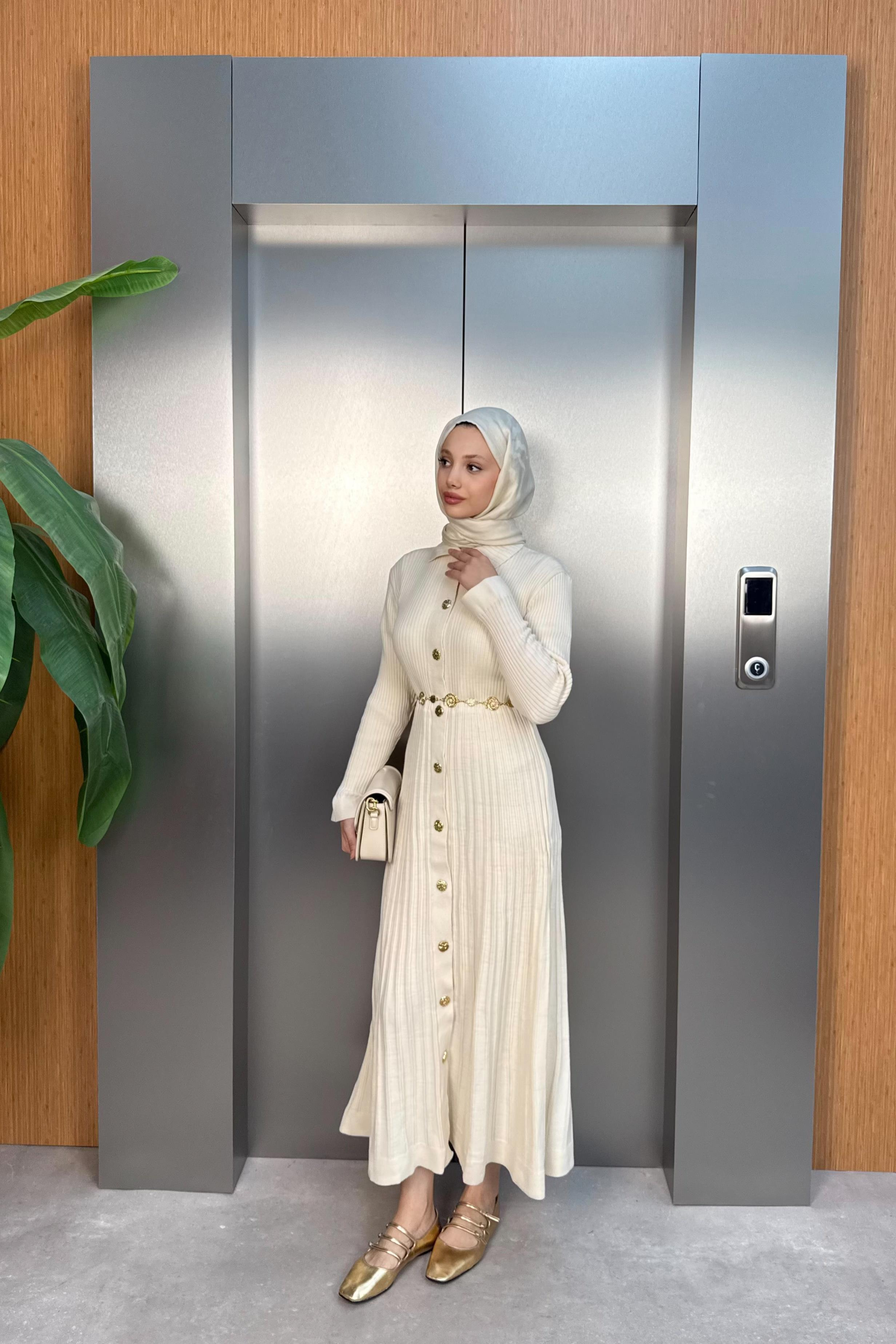 Gold Düğmeli Triko Elbise - Krem