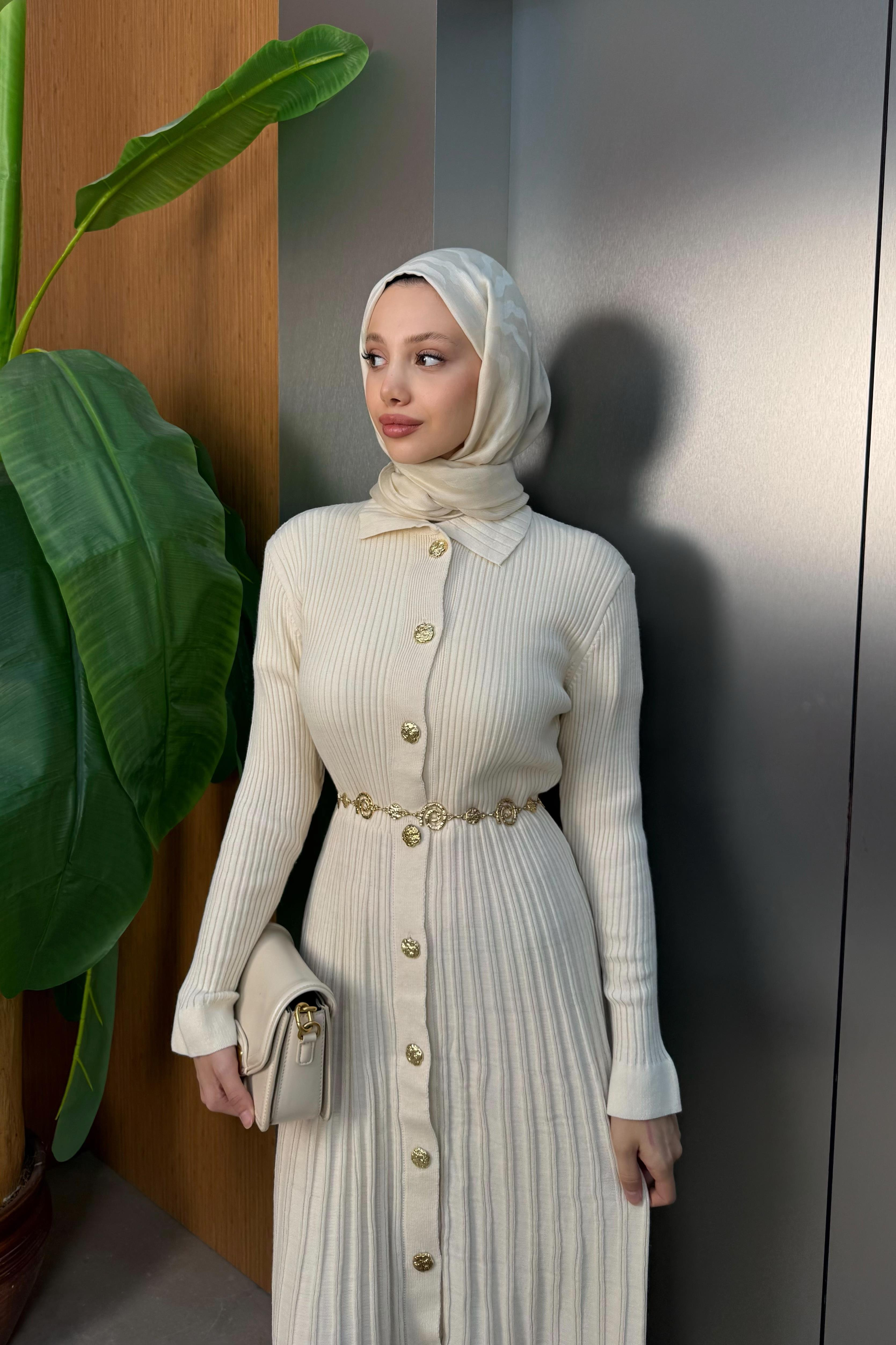 Gold Düğmeli Triko Elbise - Krem