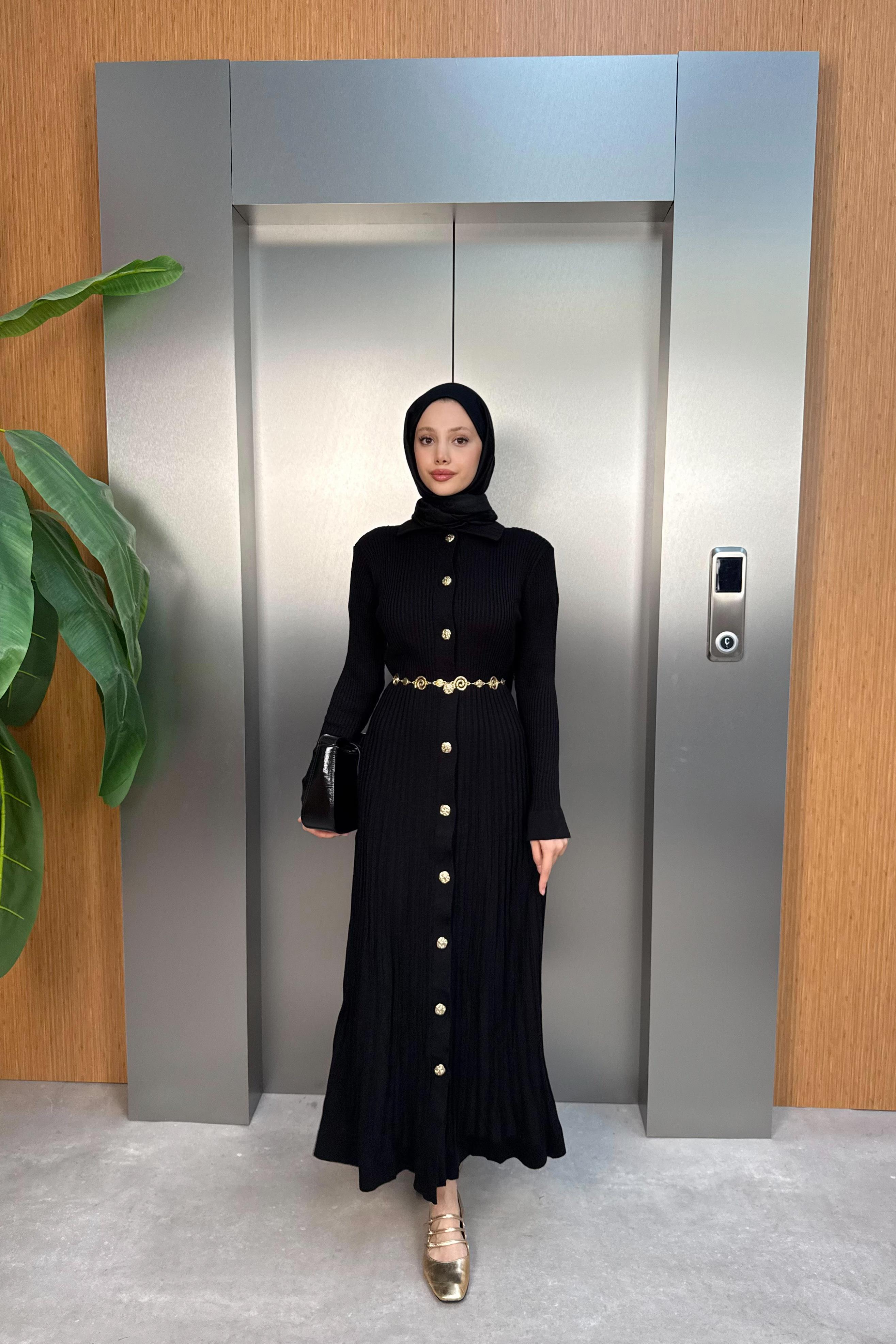 Gold Düğmeli Triko Elbise - Siyah