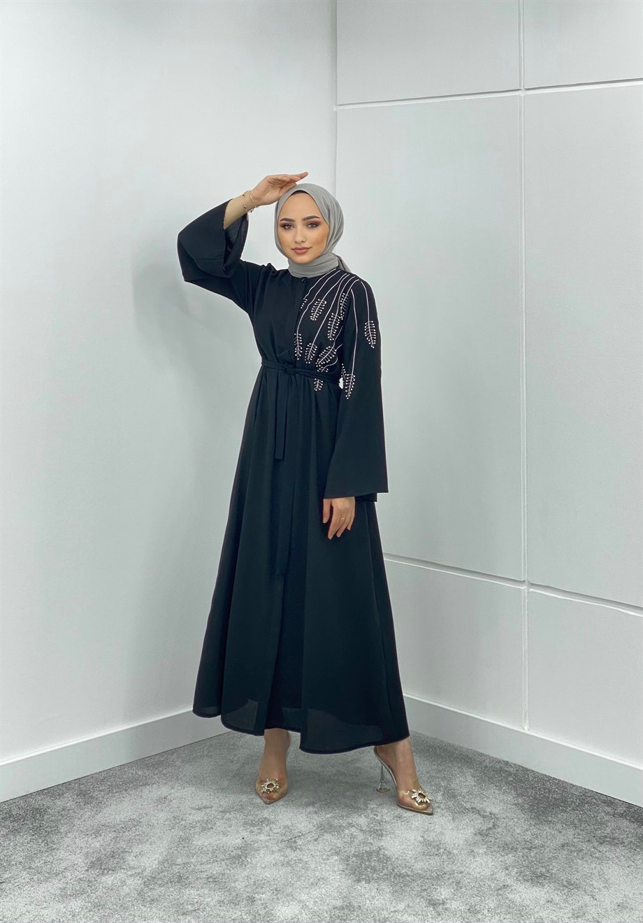 İNCİ DETAYLI ABAYA - SİYAH
