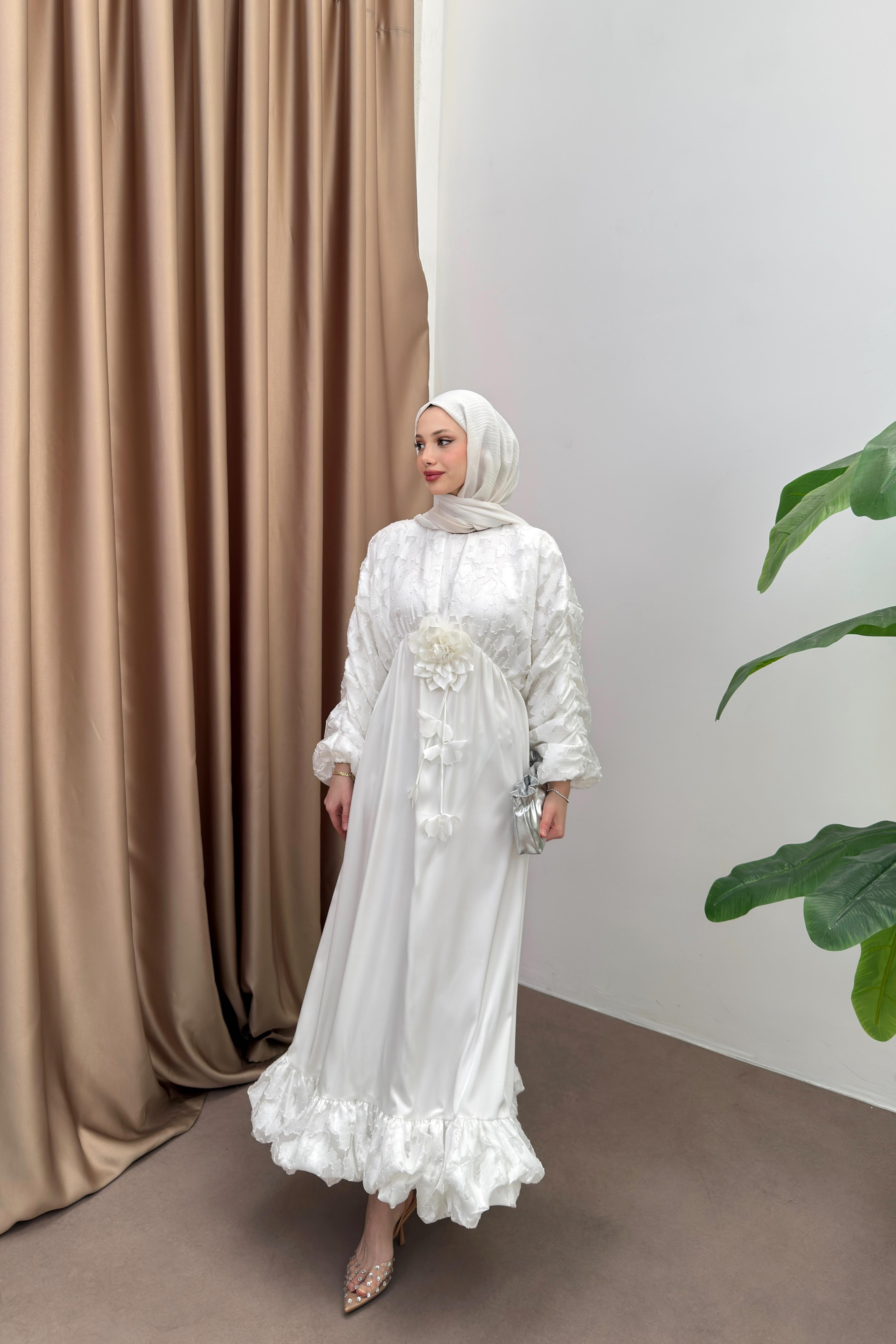 Jakarlı Saten Elbise - Ekru