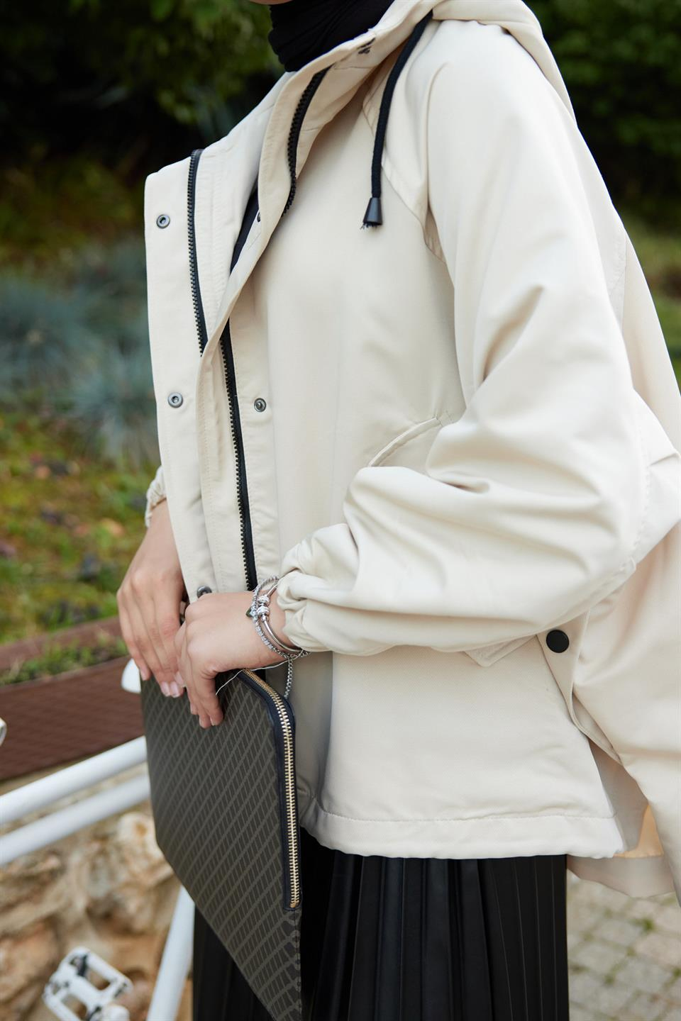 KISA TRENÇKOT - TAŞ 