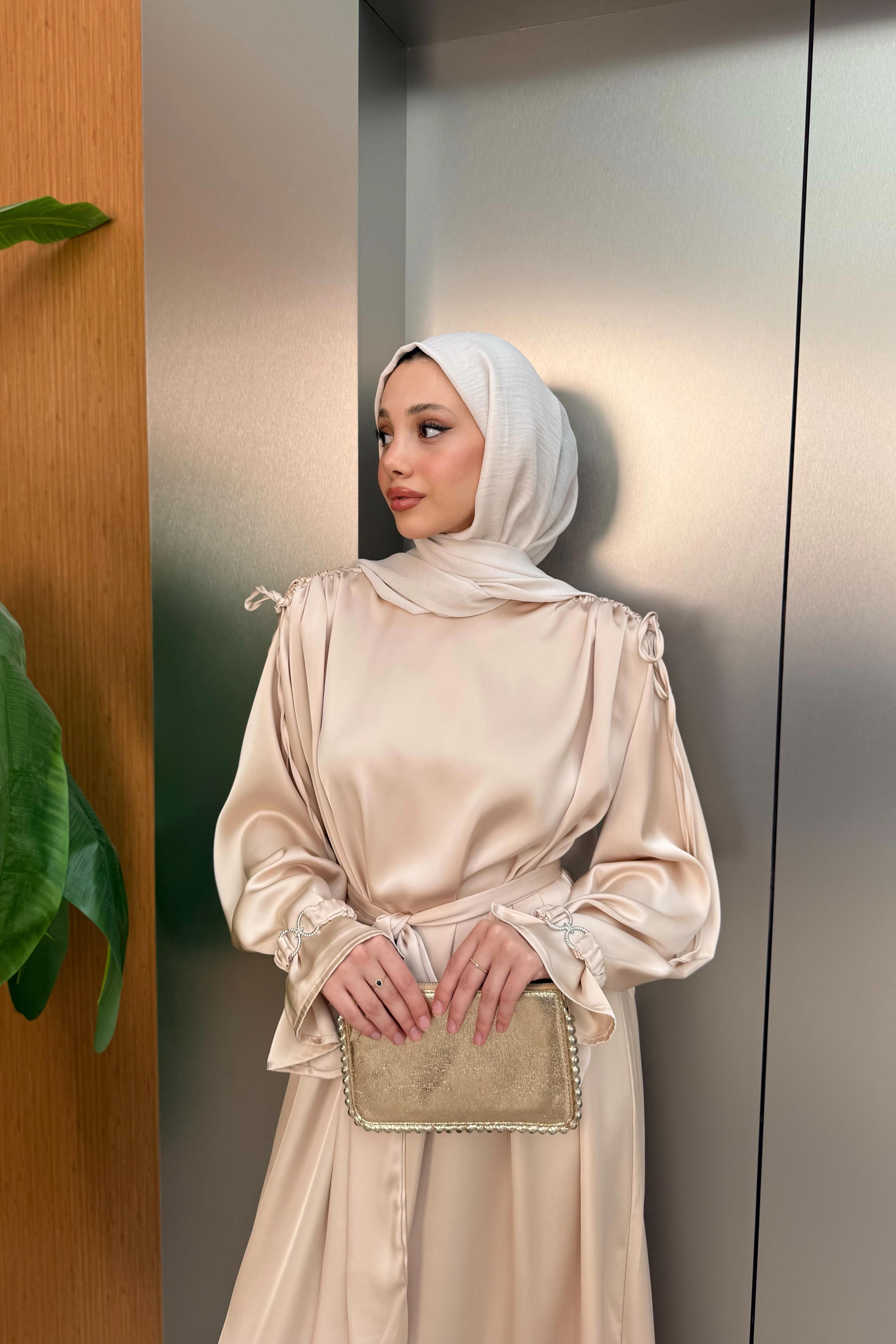 Kolu Lastik Aksesuarlı Elbise - Taş