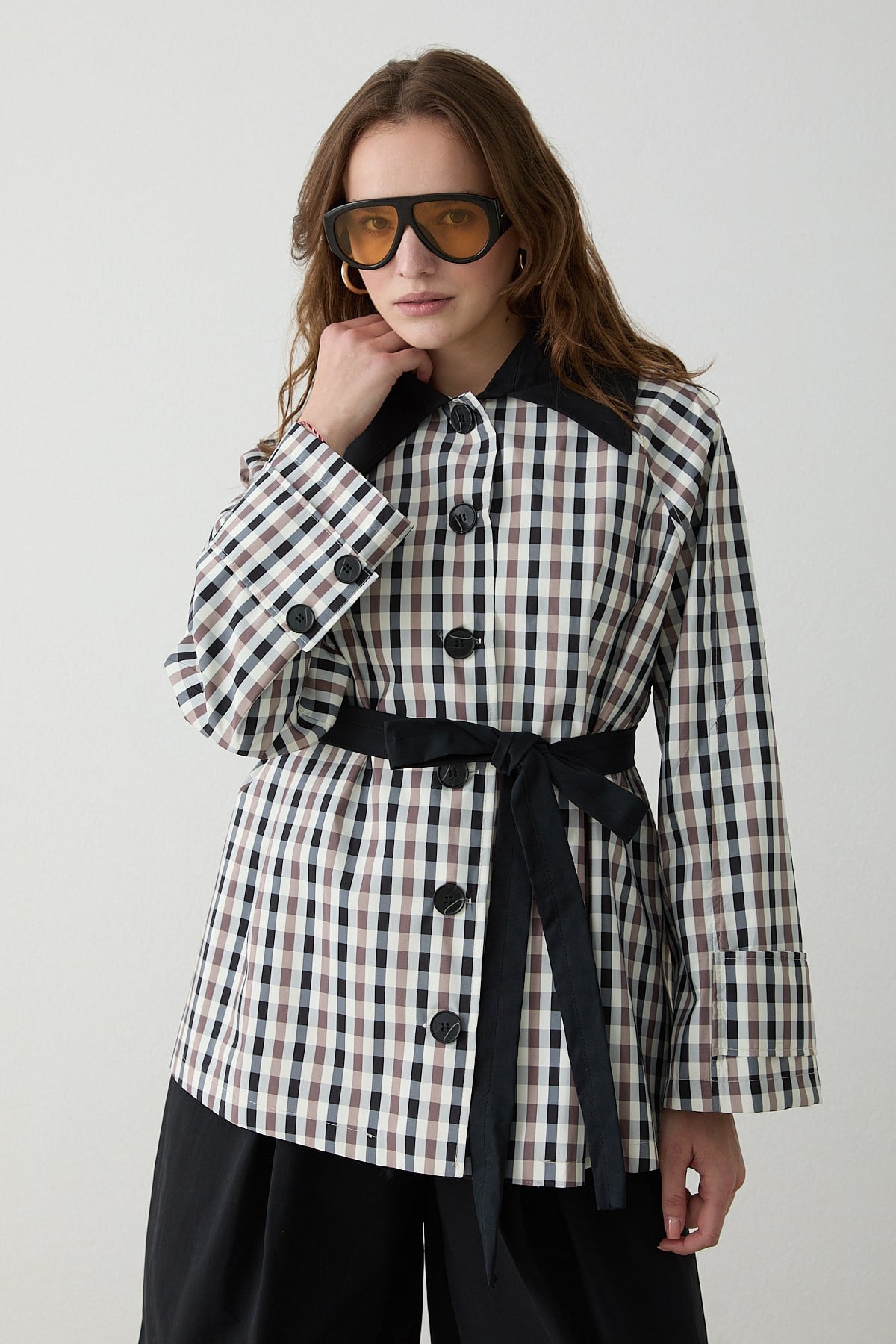 Kontrast Yakalı Ekose Trenç - Siyah