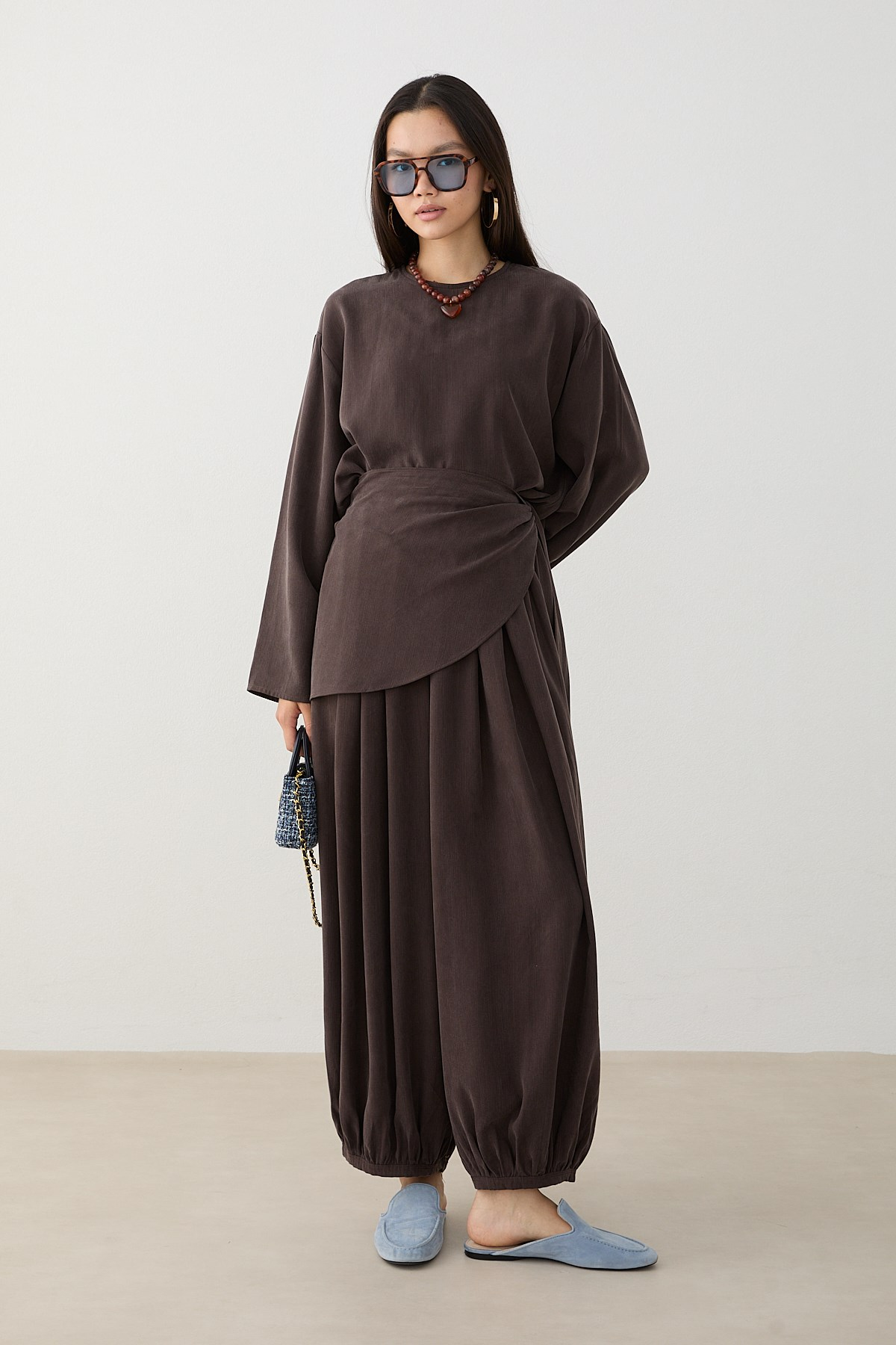 Kruvaze Bağlamalı Şalvarlı Takım - Kahve