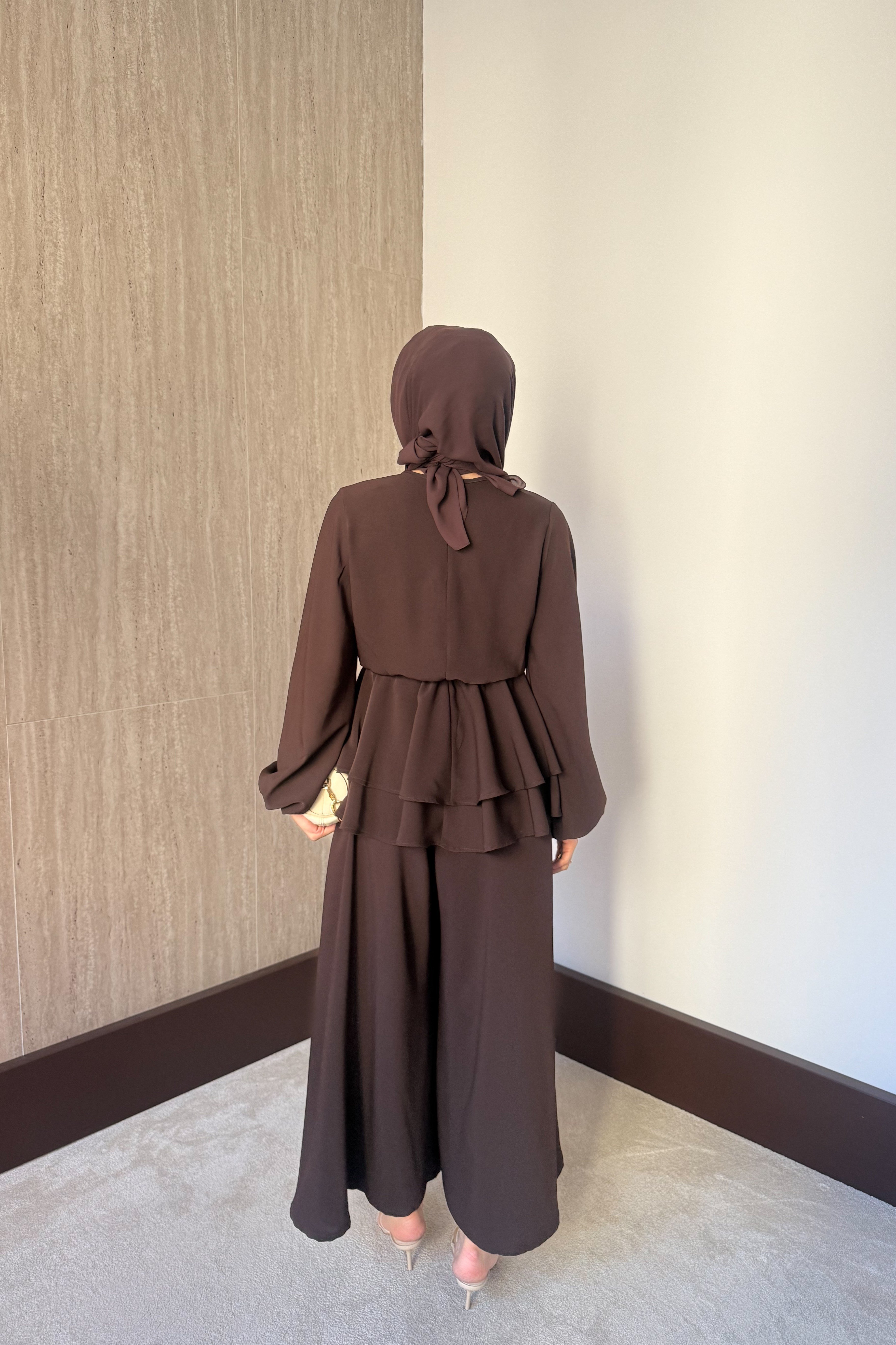 Liya Krep Pantolonlu Takım - Kahve