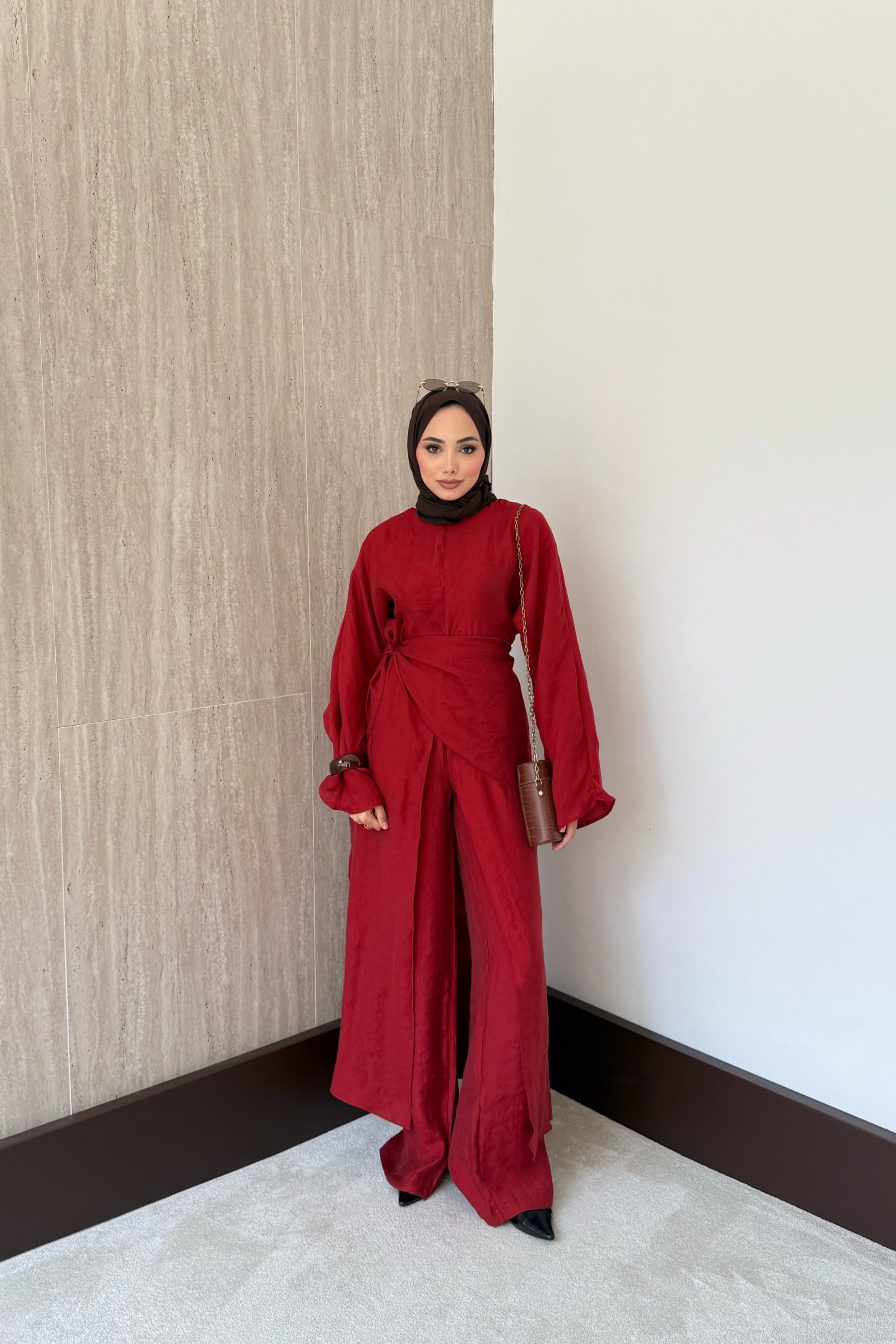 Lolya Şal Aksesuarlı Pantolonlu Takım - Kırmızı