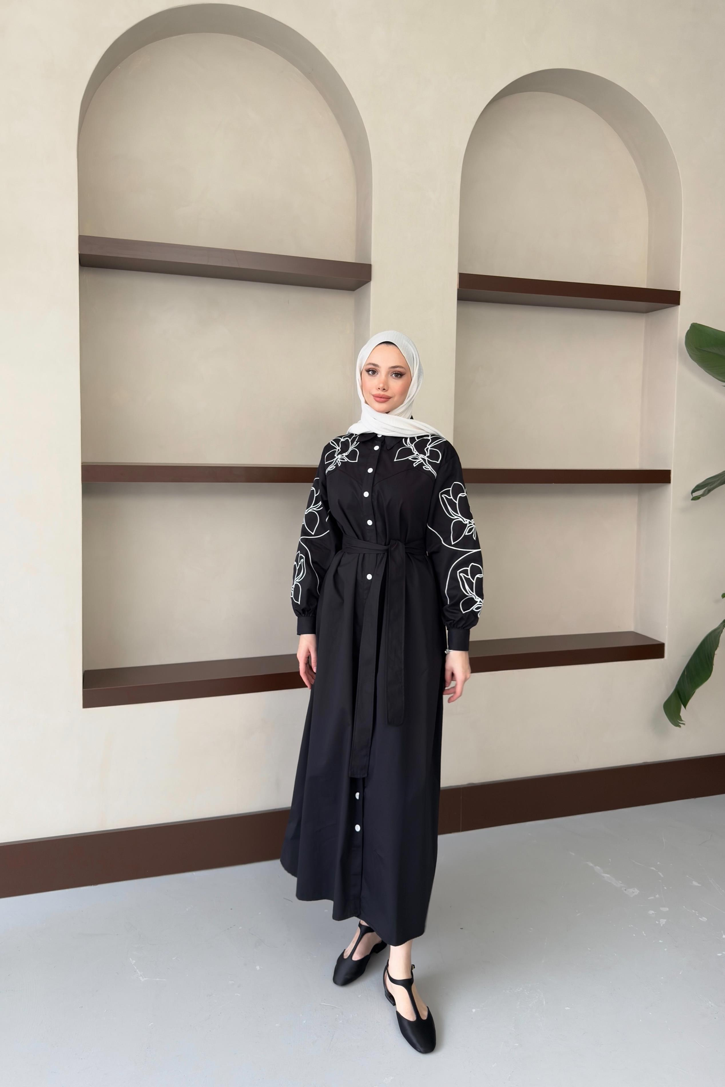 Nakış İşlemeli Gabardin Elbise - Siyah