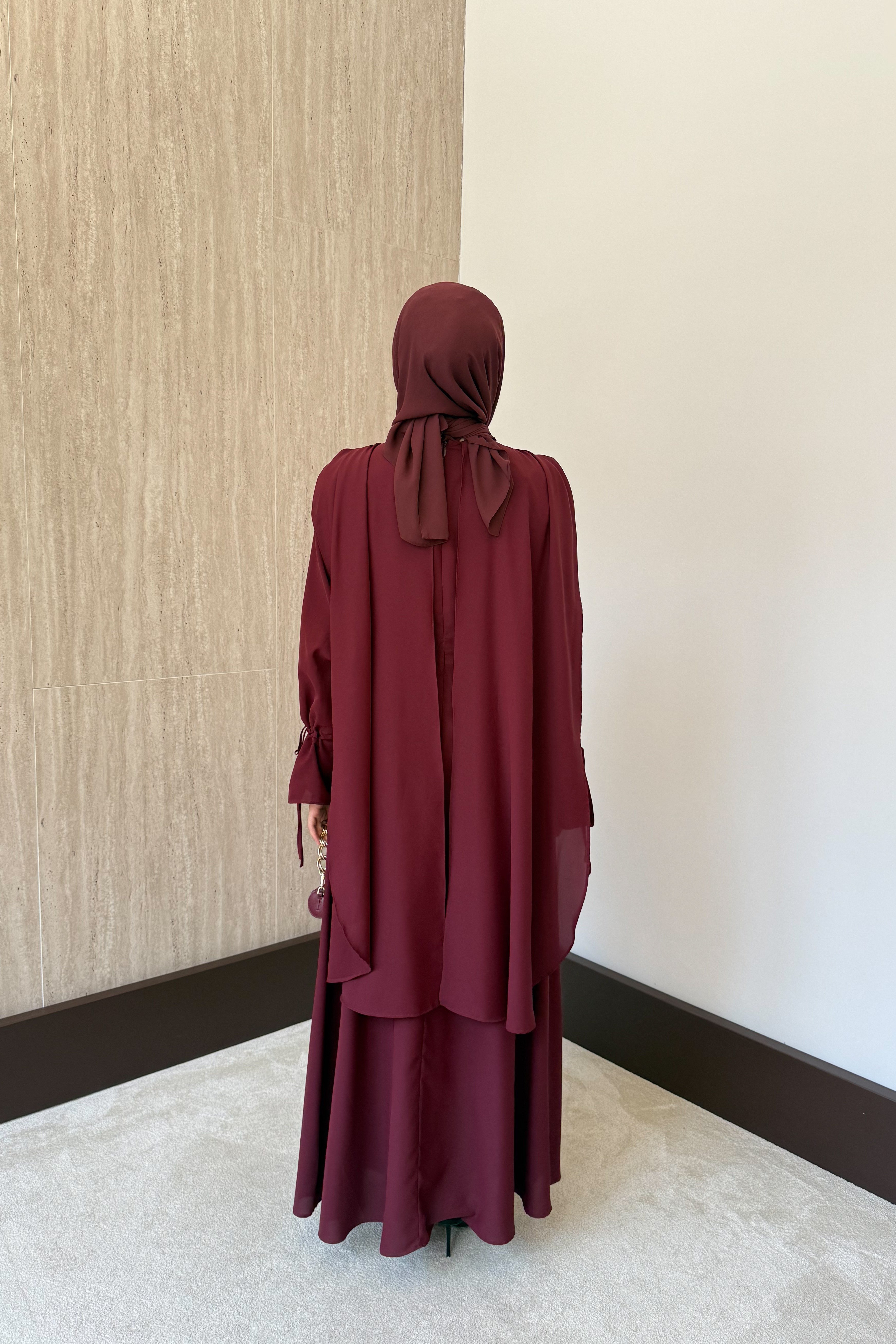 Omuz Taşlı Pelerinli Elbise - Bordo