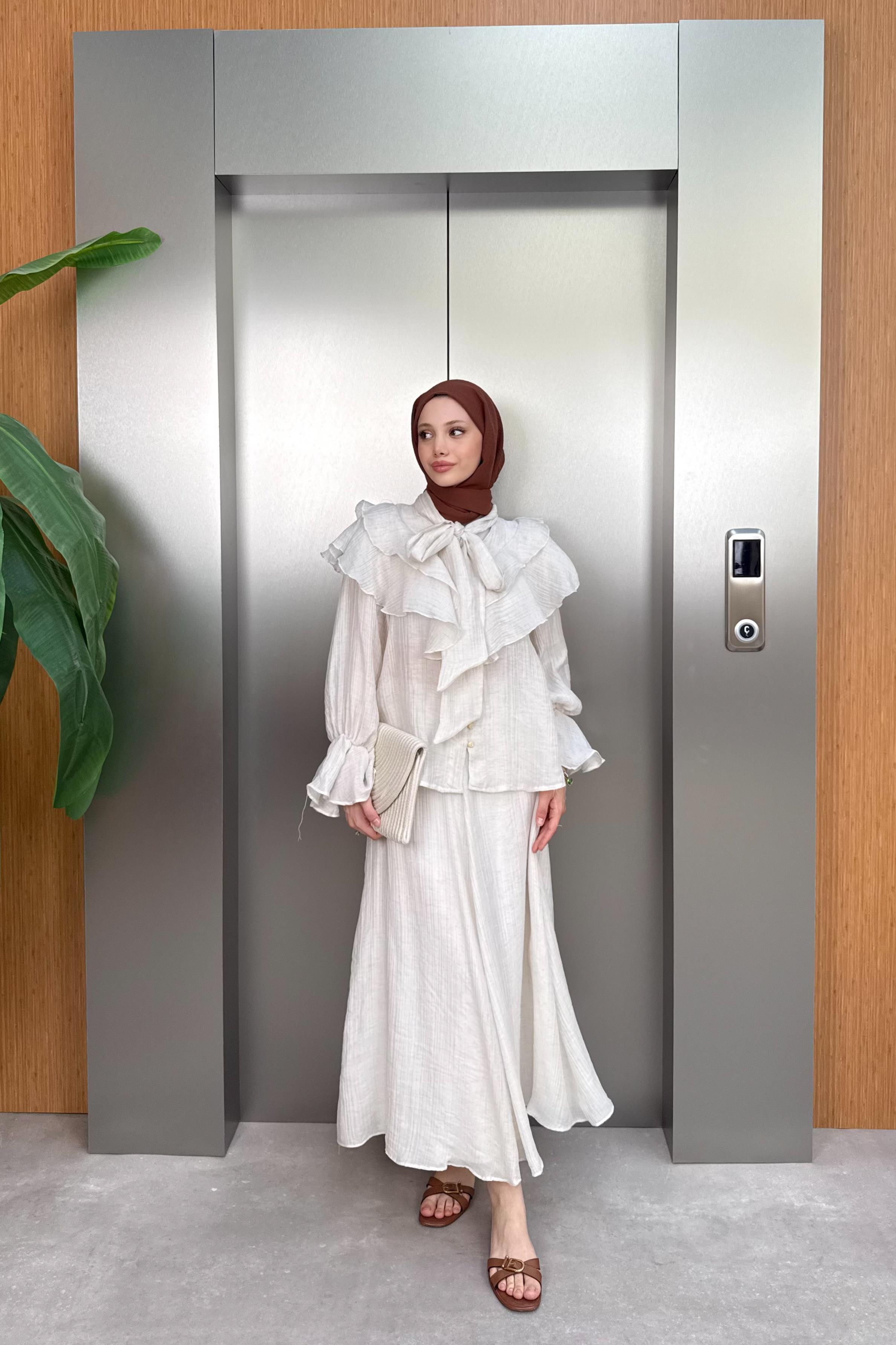 Önden Bağlama Detaylı Etekli Takım - Bej