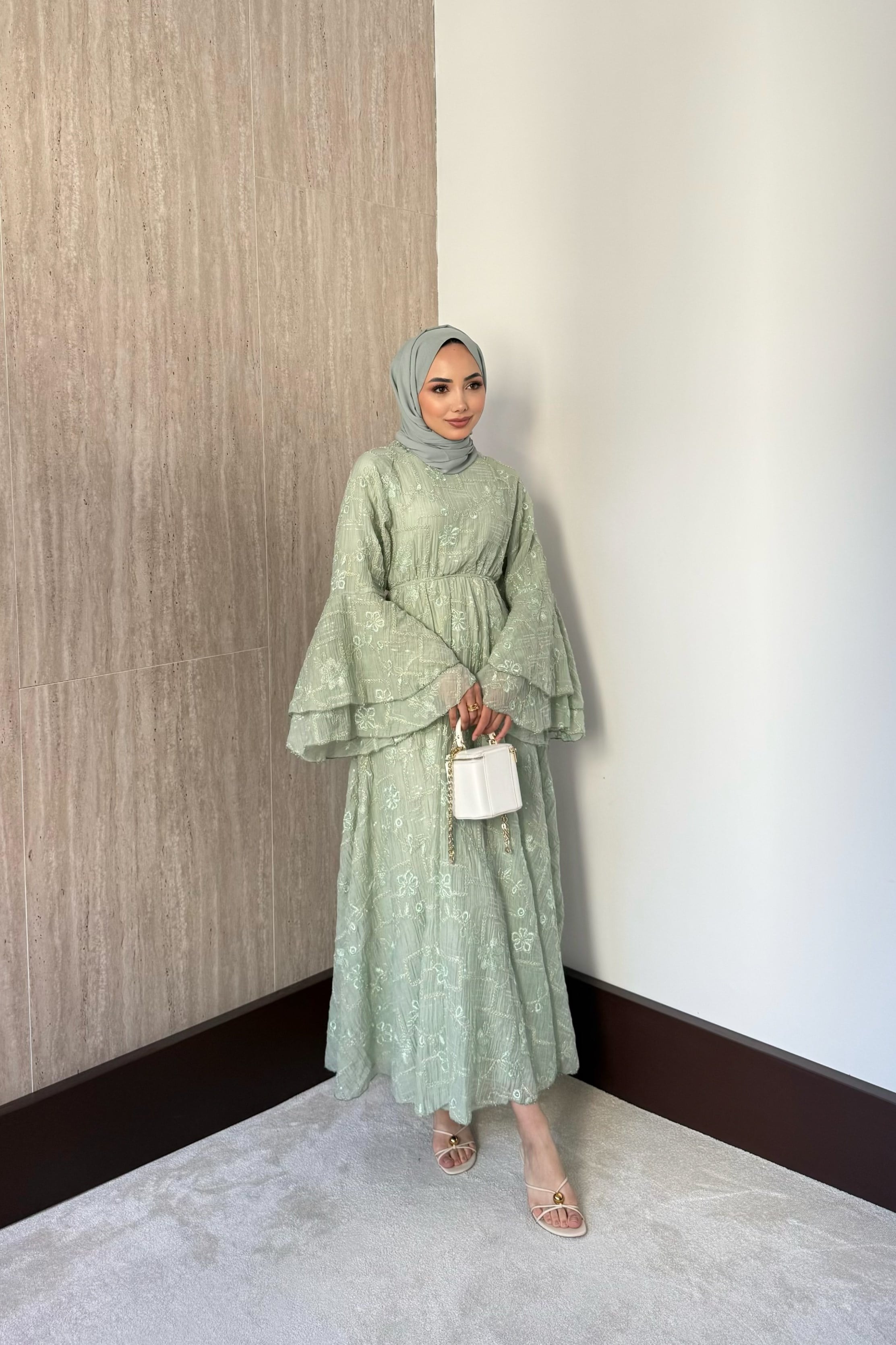 Payet İşlemeli Dantel Elbise - Mint