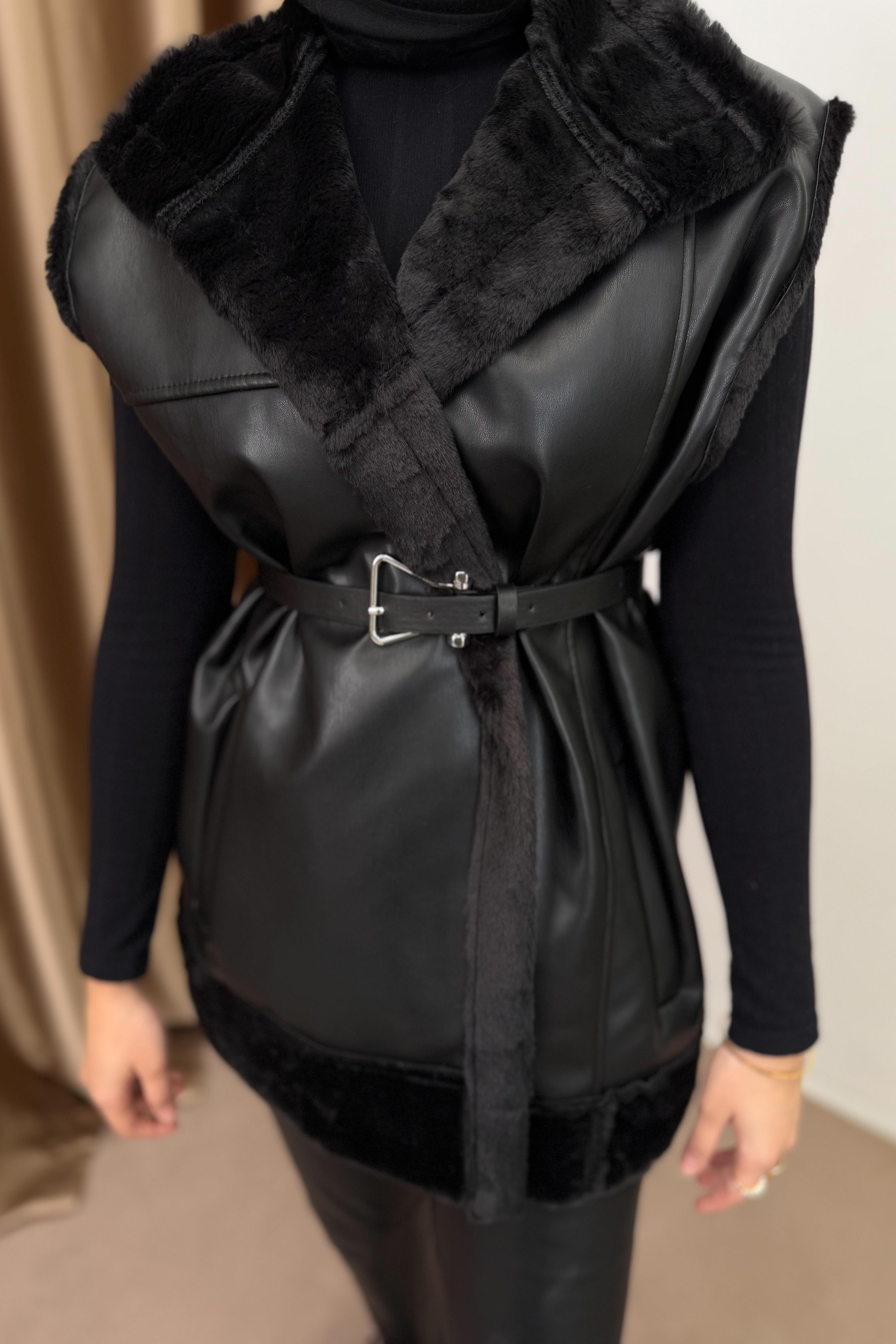 Peluş Detaylı Deri Yelek - SİYAH