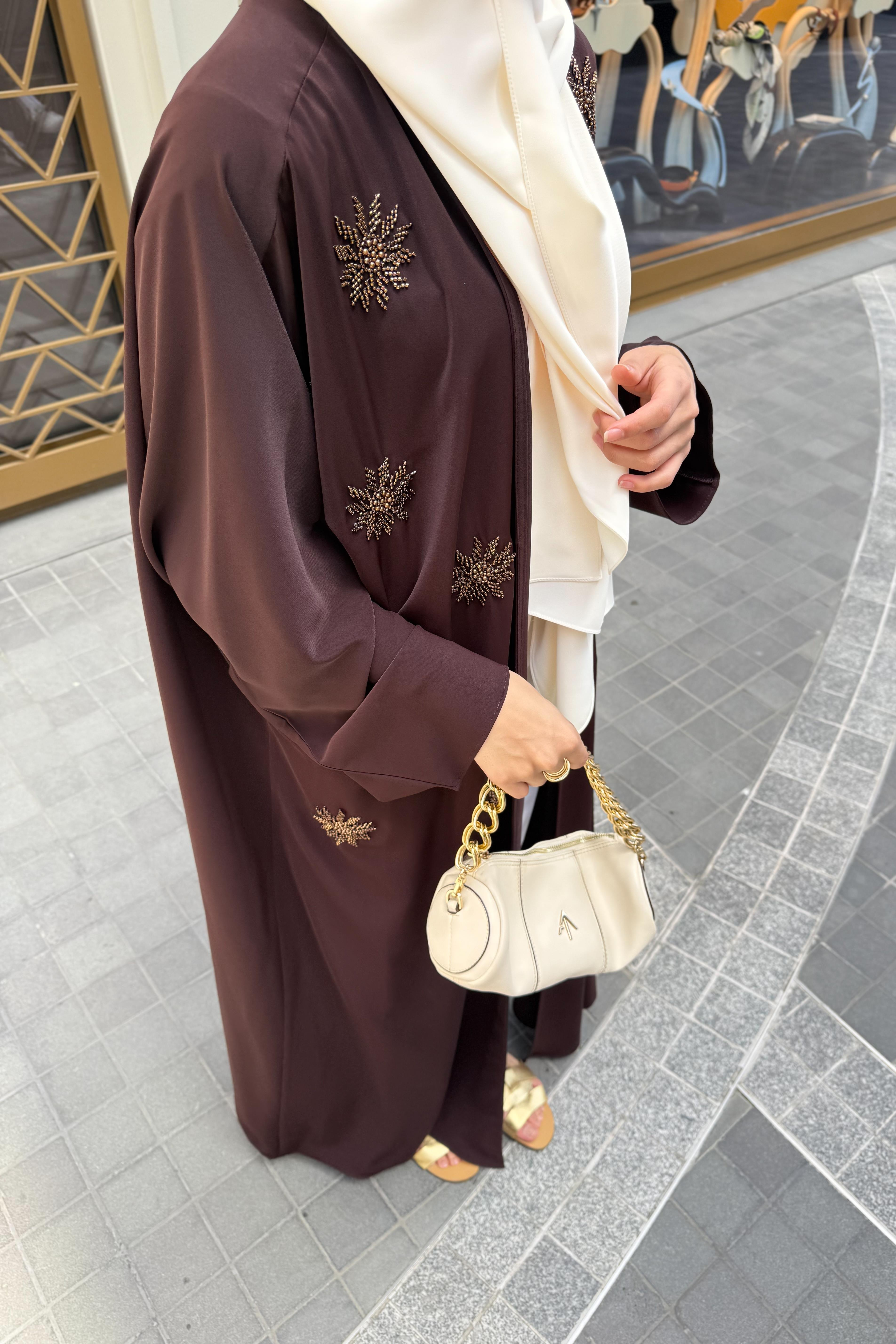 Şal Aksesuarlı Nakış Boncuklu Abaya - Kahve