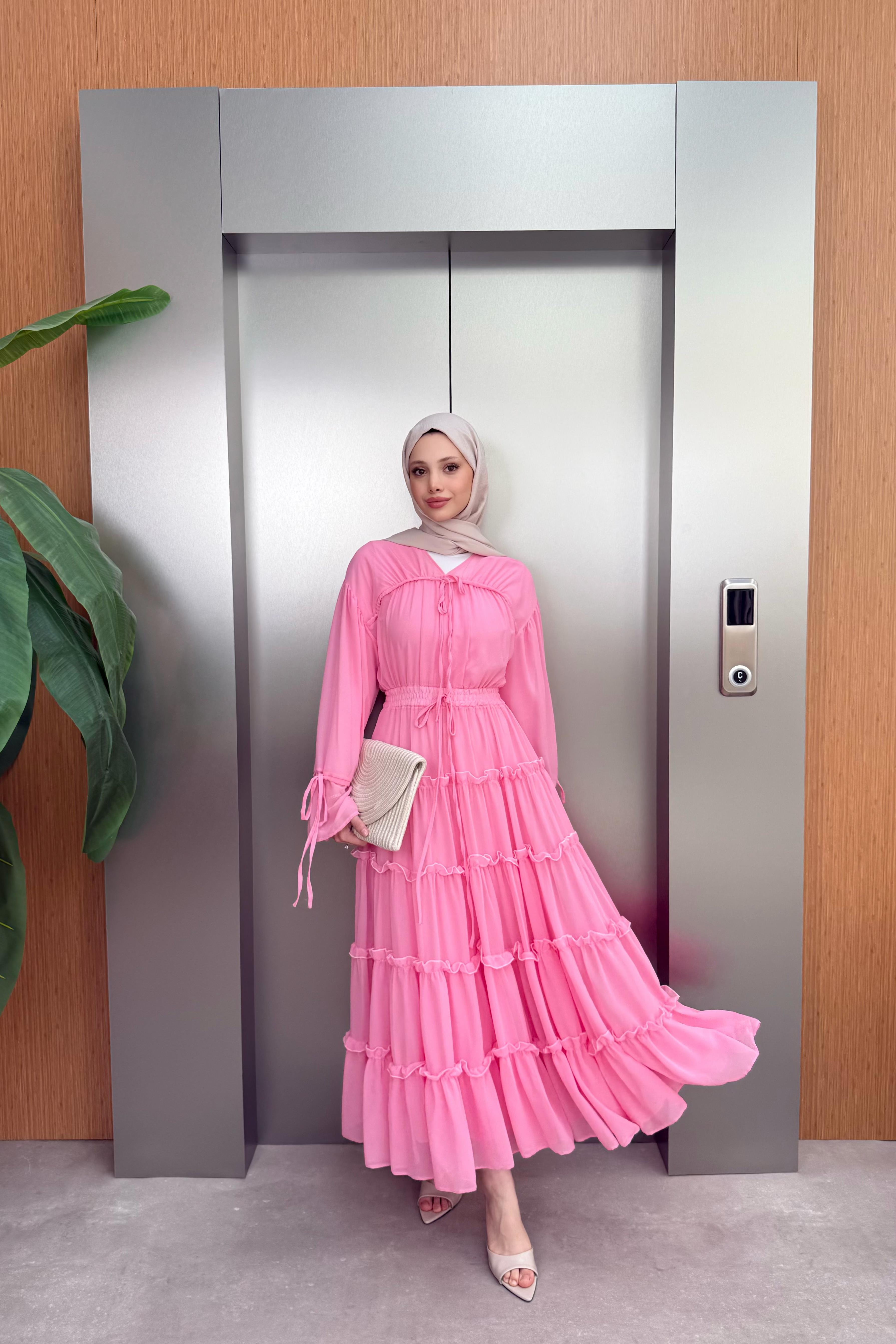 V Yaka Güpürlü Şİfon Elbise - Pembe