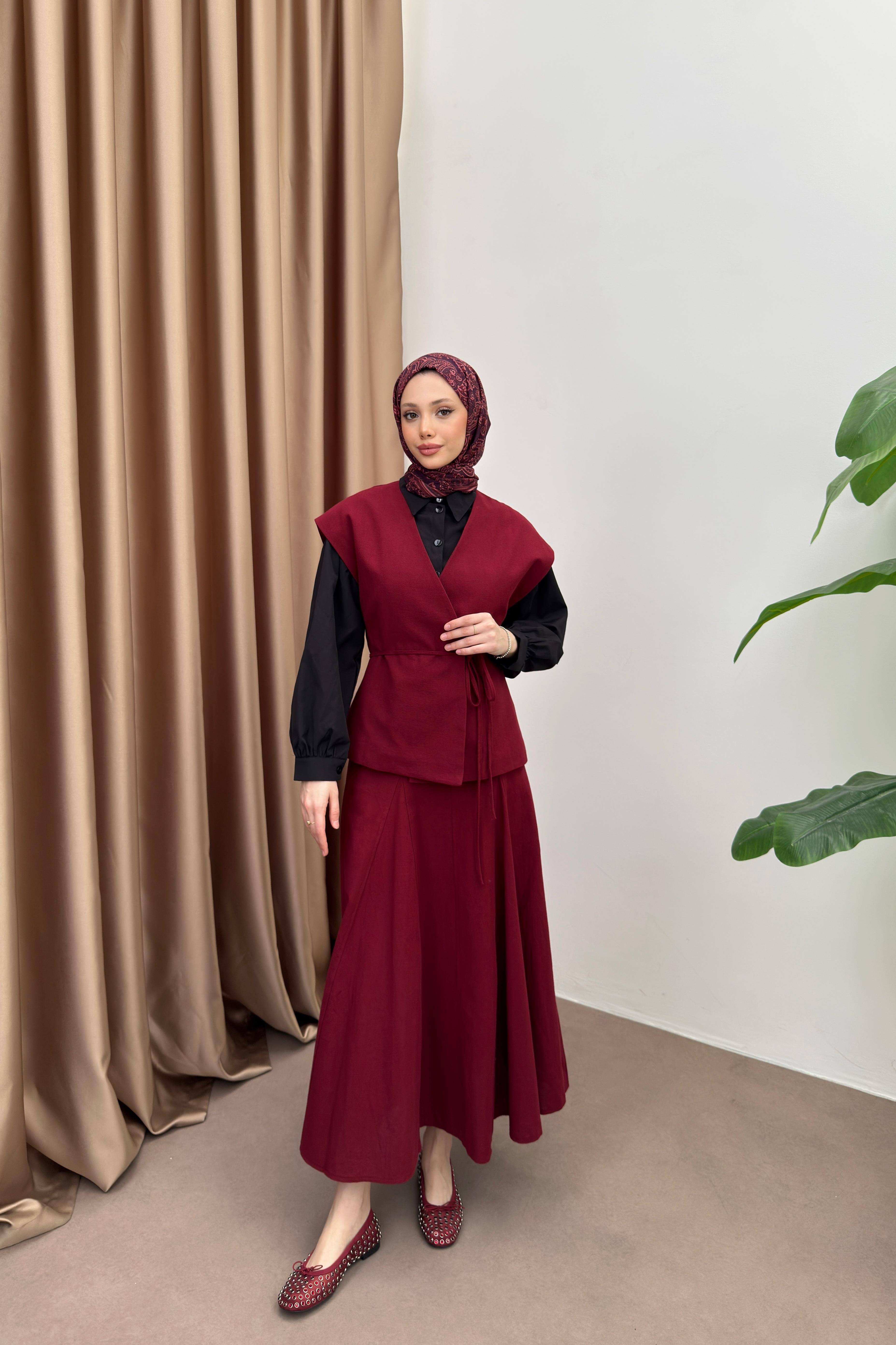 V Yaka Yelek Etekli Takım - Bordo