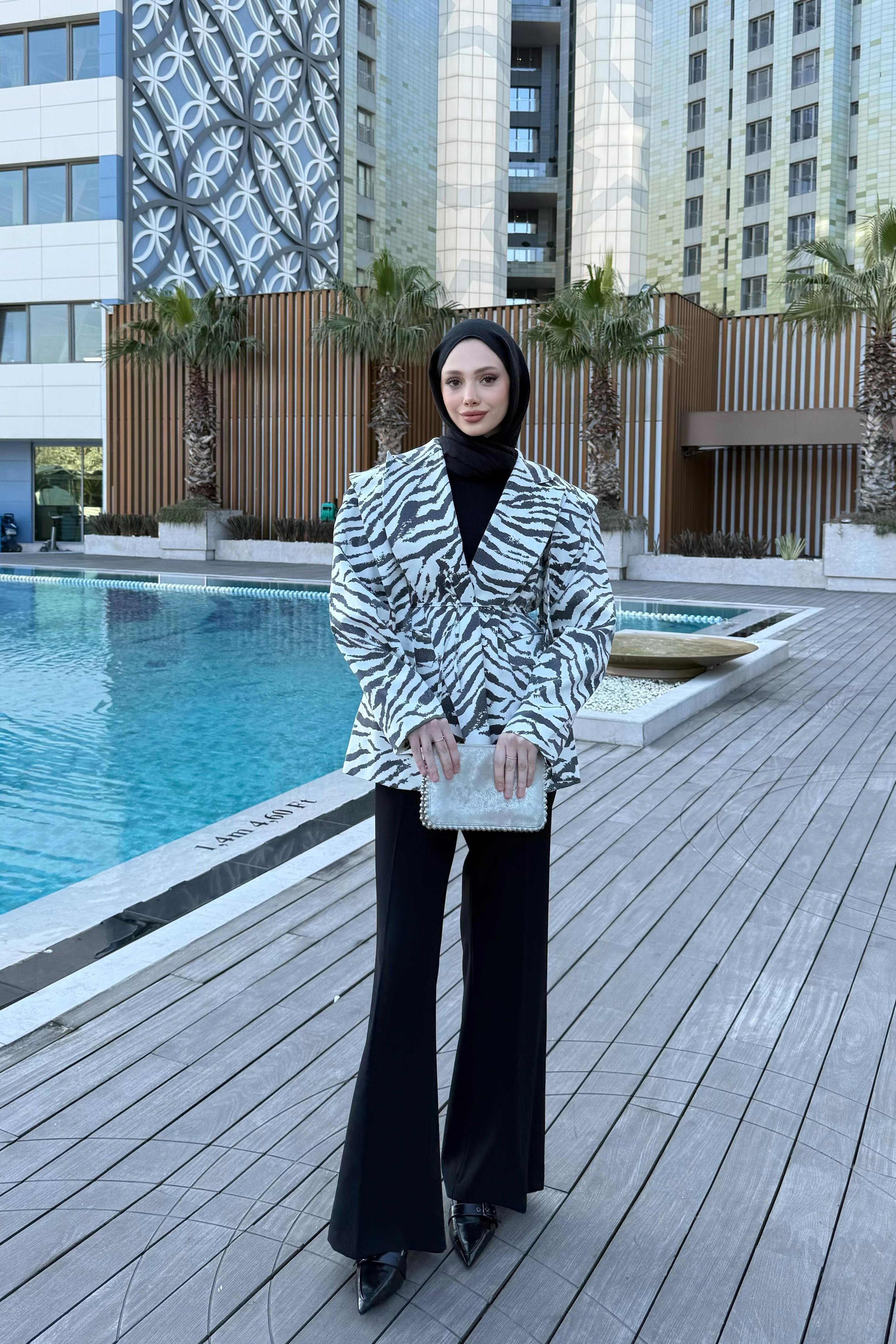 Zebra Desenli Jakar Ceket - Siyah