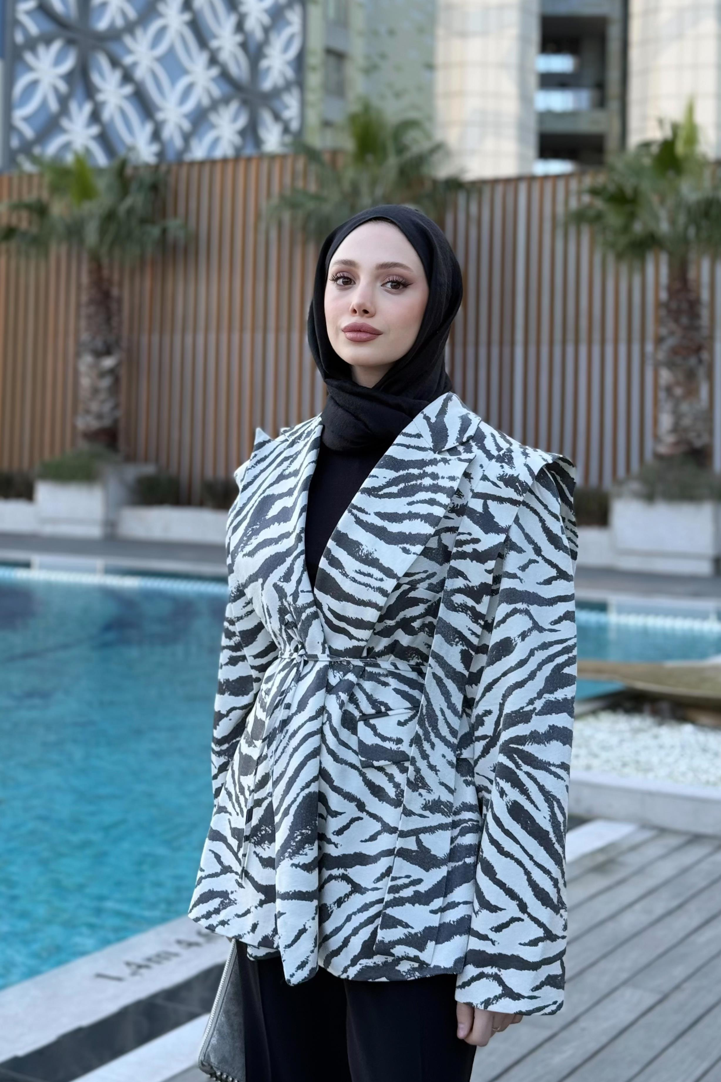 Zebra Desenli Jakar Ceket - Siyah