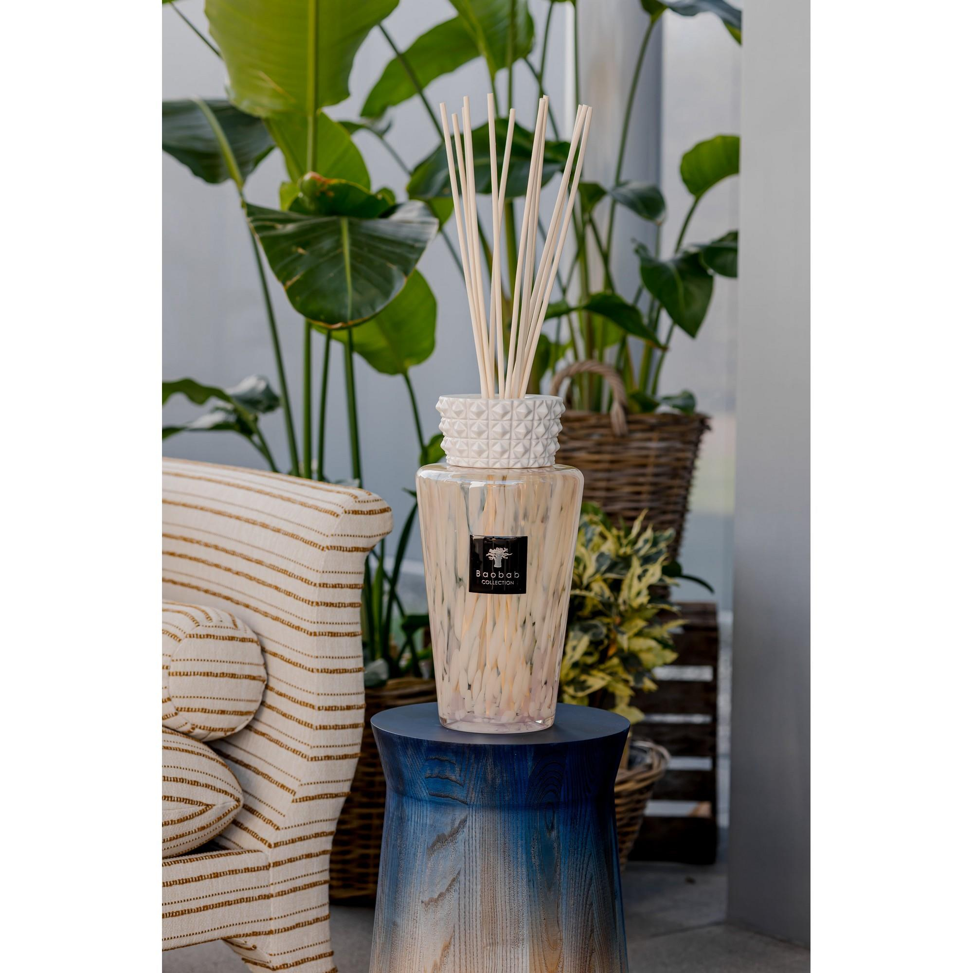 Baobab Collection - White Pearls Totem M Koku