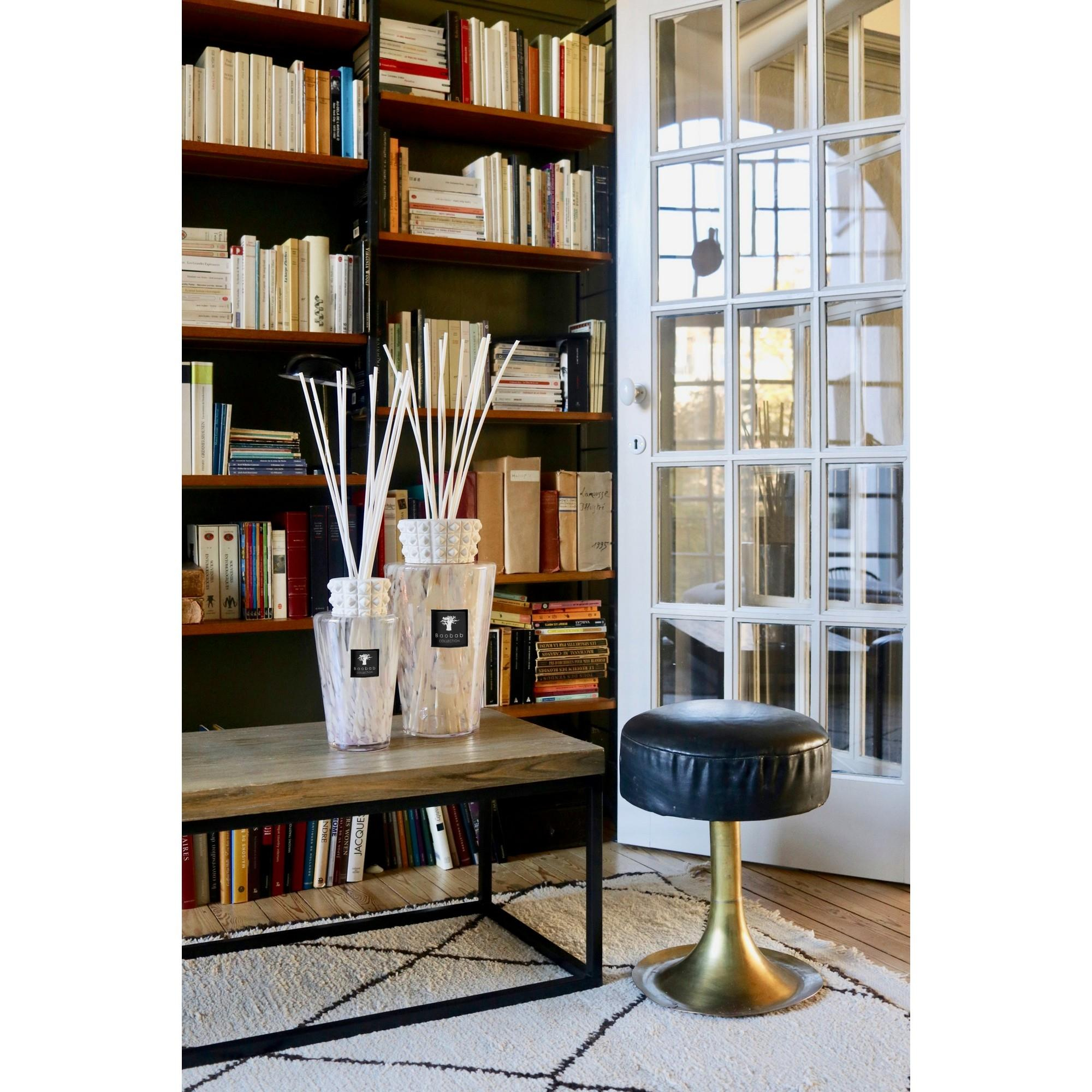 Baobab Collection - White Pearls Totem M Koku