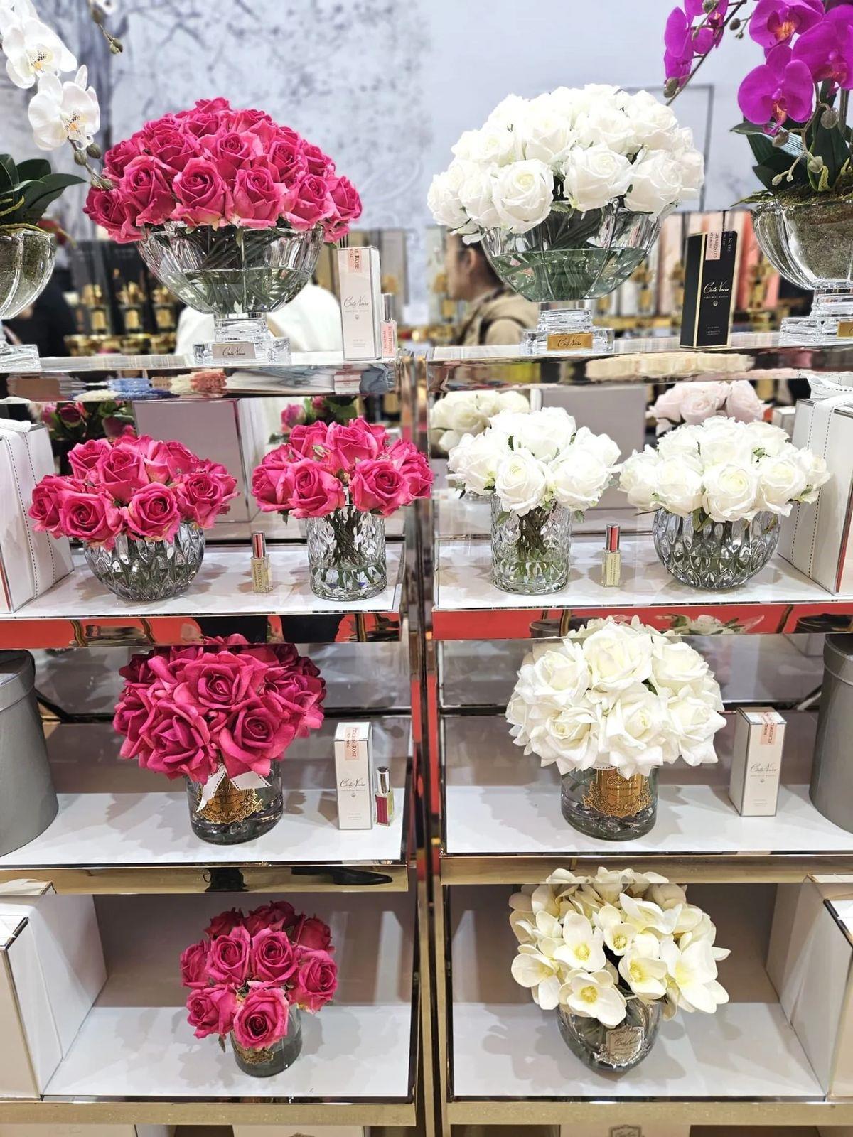 Cote Noire - 13 Güllü Beyaz Dokulu Çiçek